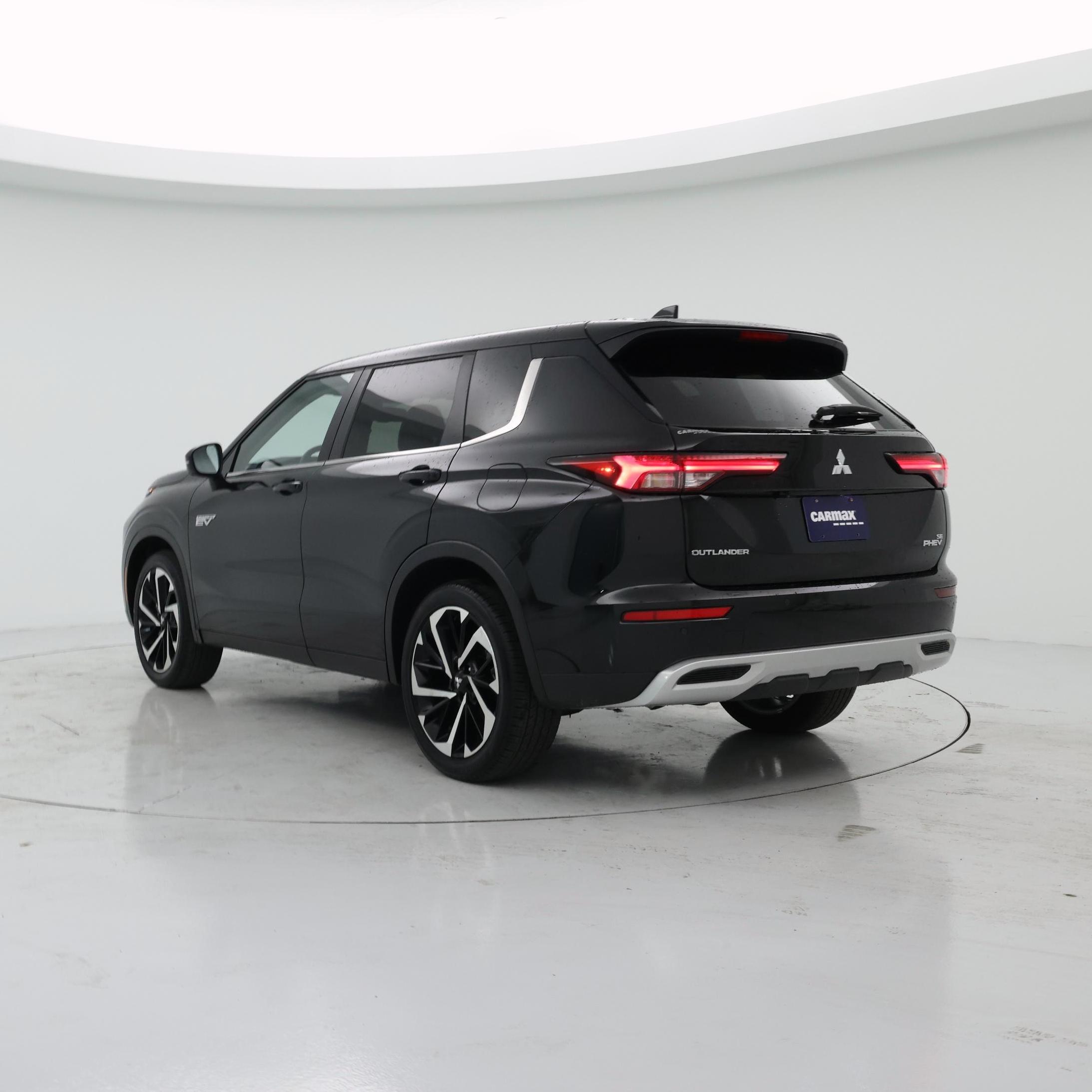 Thumbnail: 2025 Mitsubishi Outlander - 2