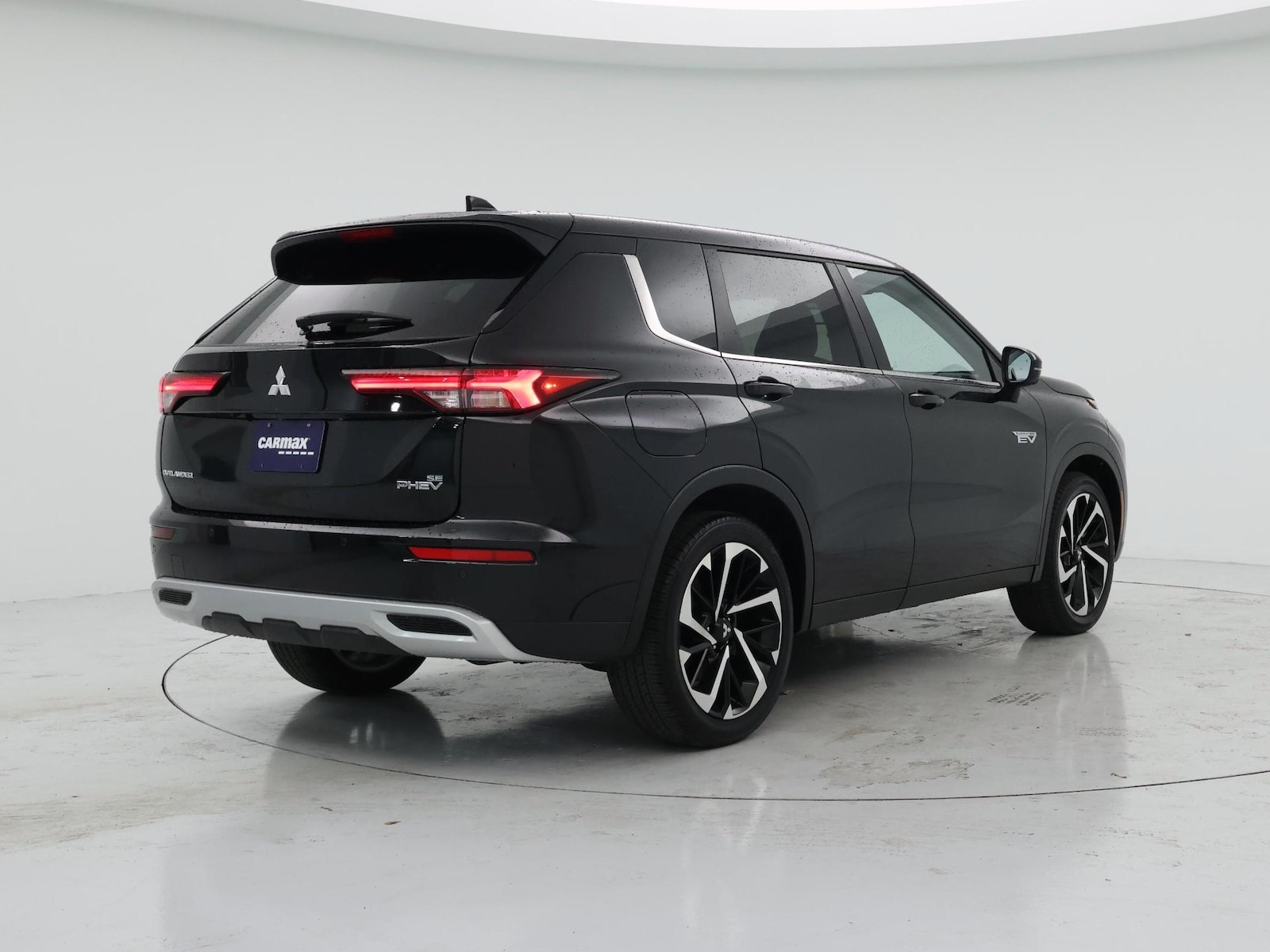 2025 Mitsubishi Outlander Plug-in Hybrid SE - Photo 9