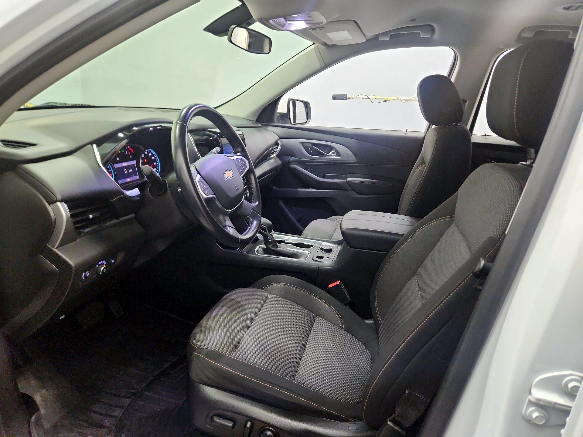 Thumbnail: 2021 Chevrolet Traverse - 11