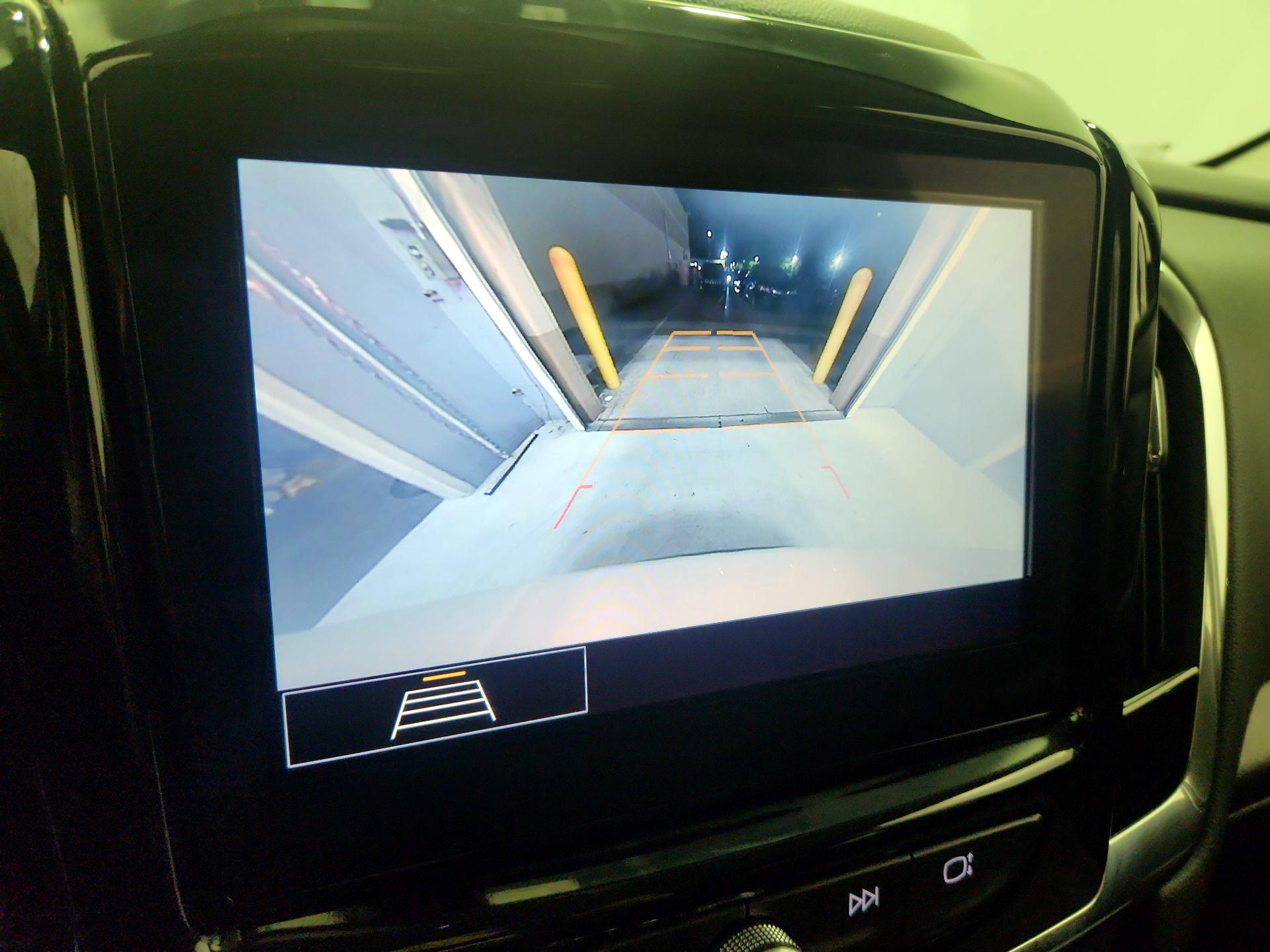 Thumbnail: 2021 Chevrolet Traverse - 15