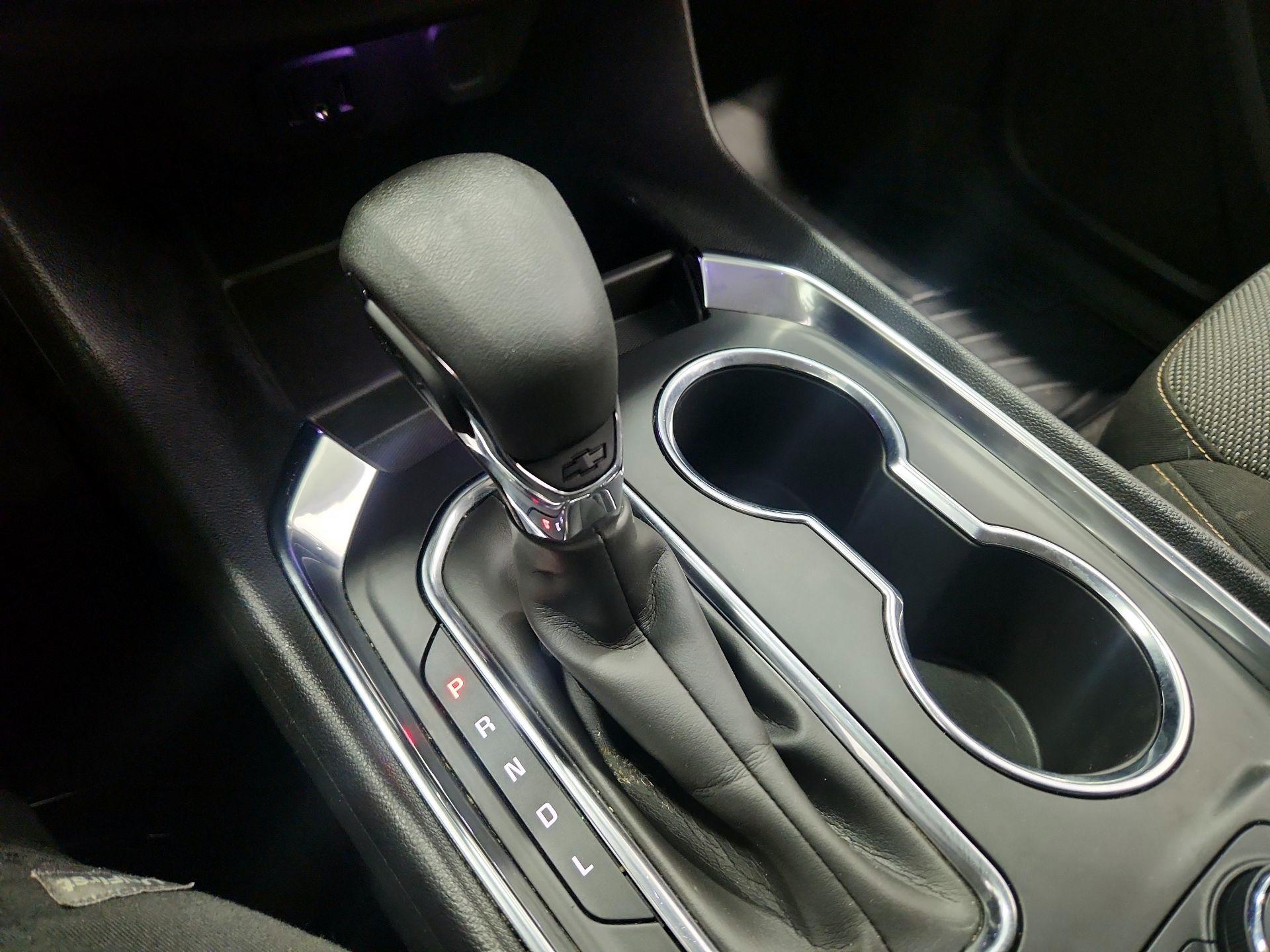 Thumbnail: 2021 Chevrolet Traverse - 18