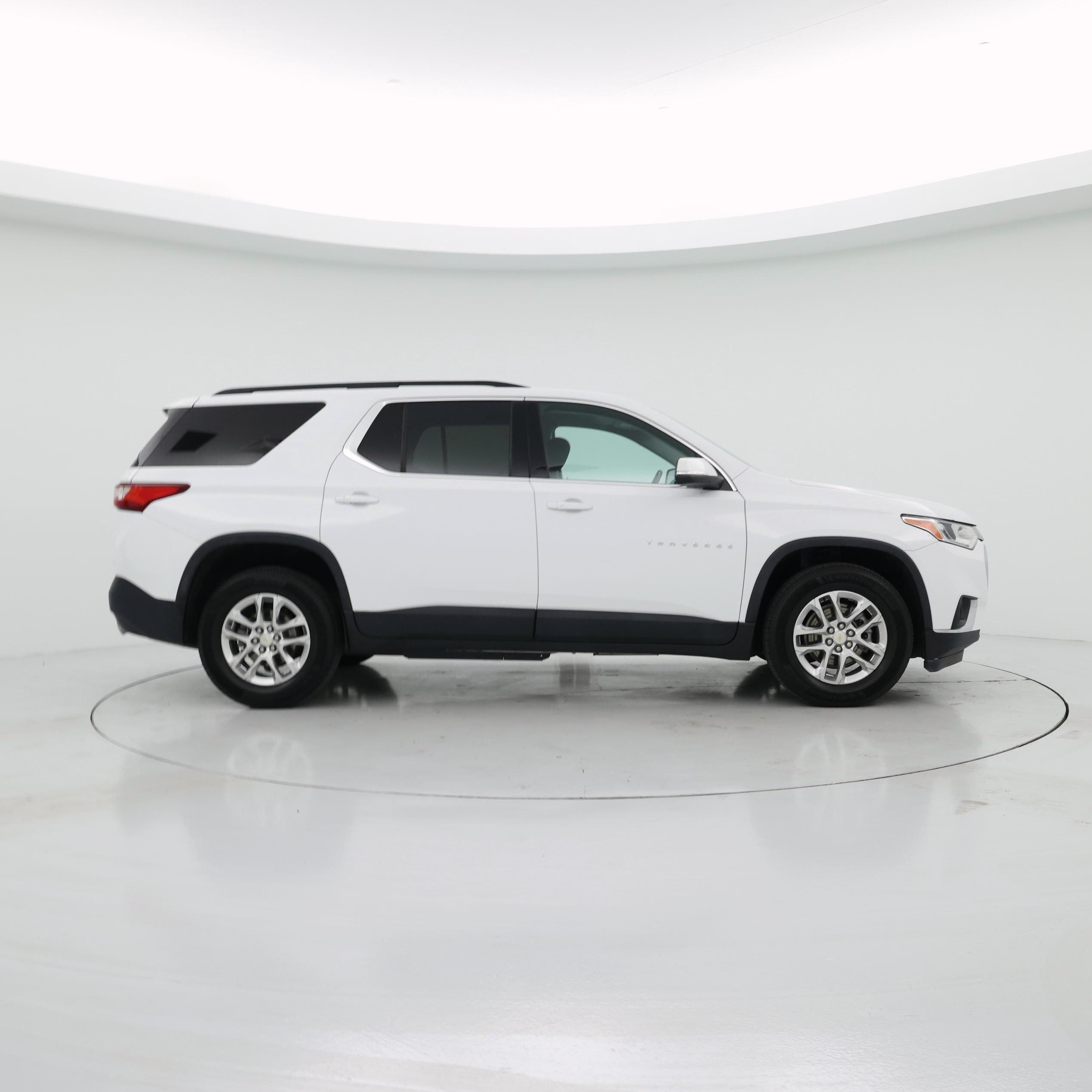 Thumbnail: 2021 Chevrolet Traverse - 7