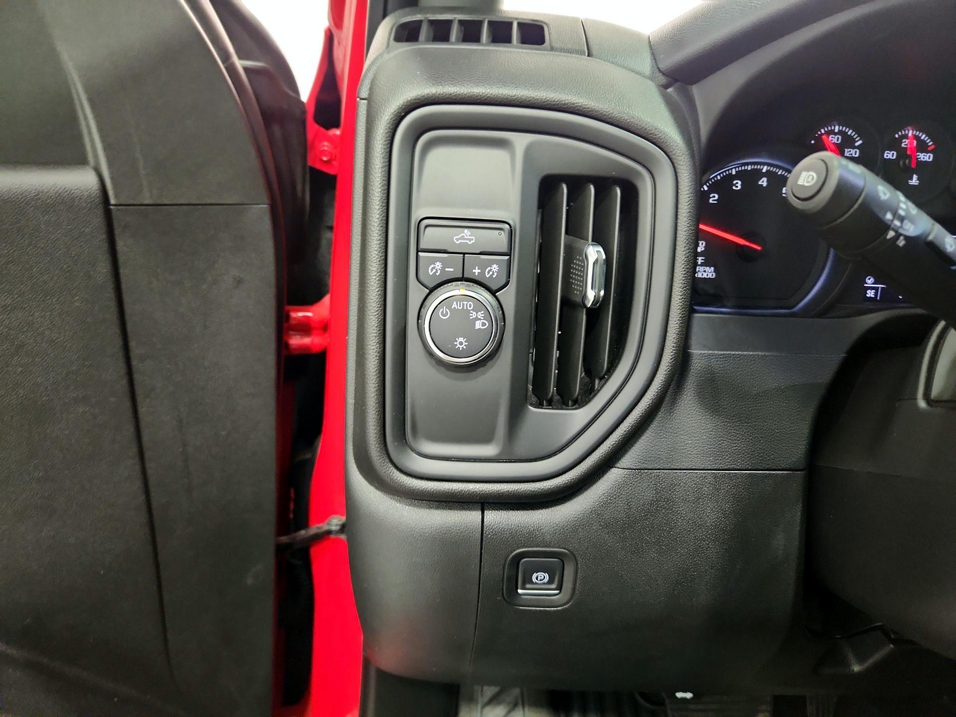 Thumbnail: 2022 Chevrolet Silverado 1500 - 13