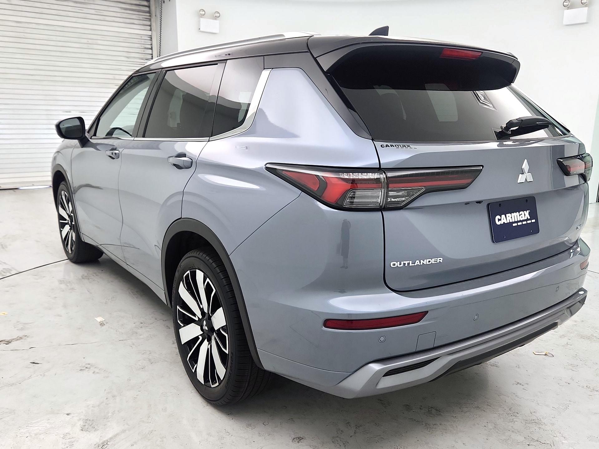 Thumbnail: 2025 Mitsubishi Outlander - 7