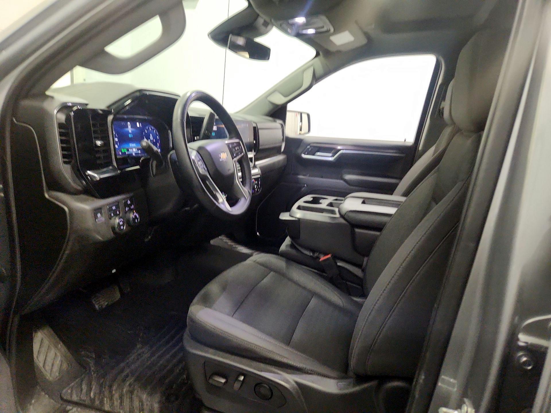Thumbnail: 2023 Chevrolet Silverado 1500 - 11