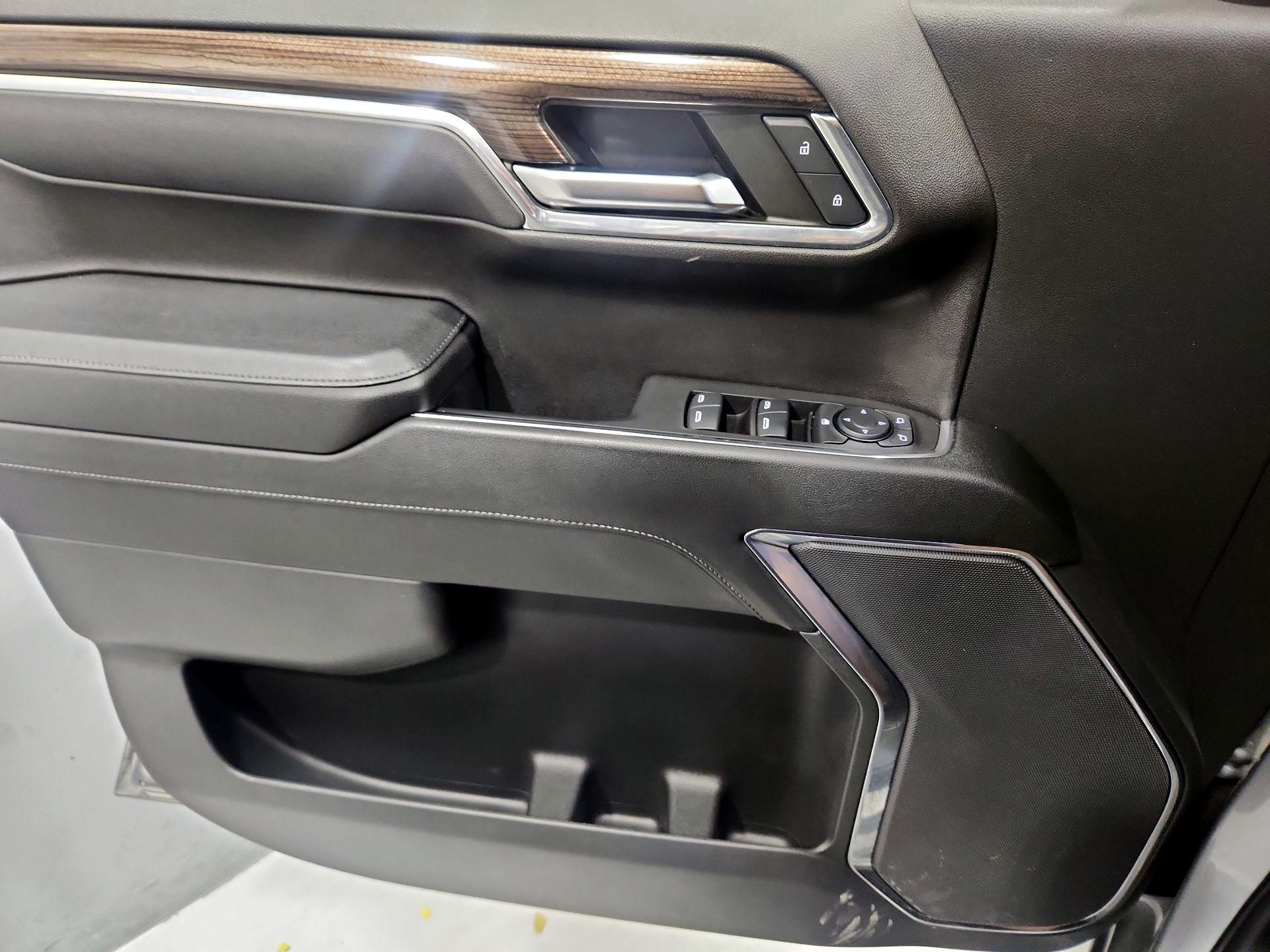 Thumbnail: 2023 Chevrolet Silverado 1500 - 12
