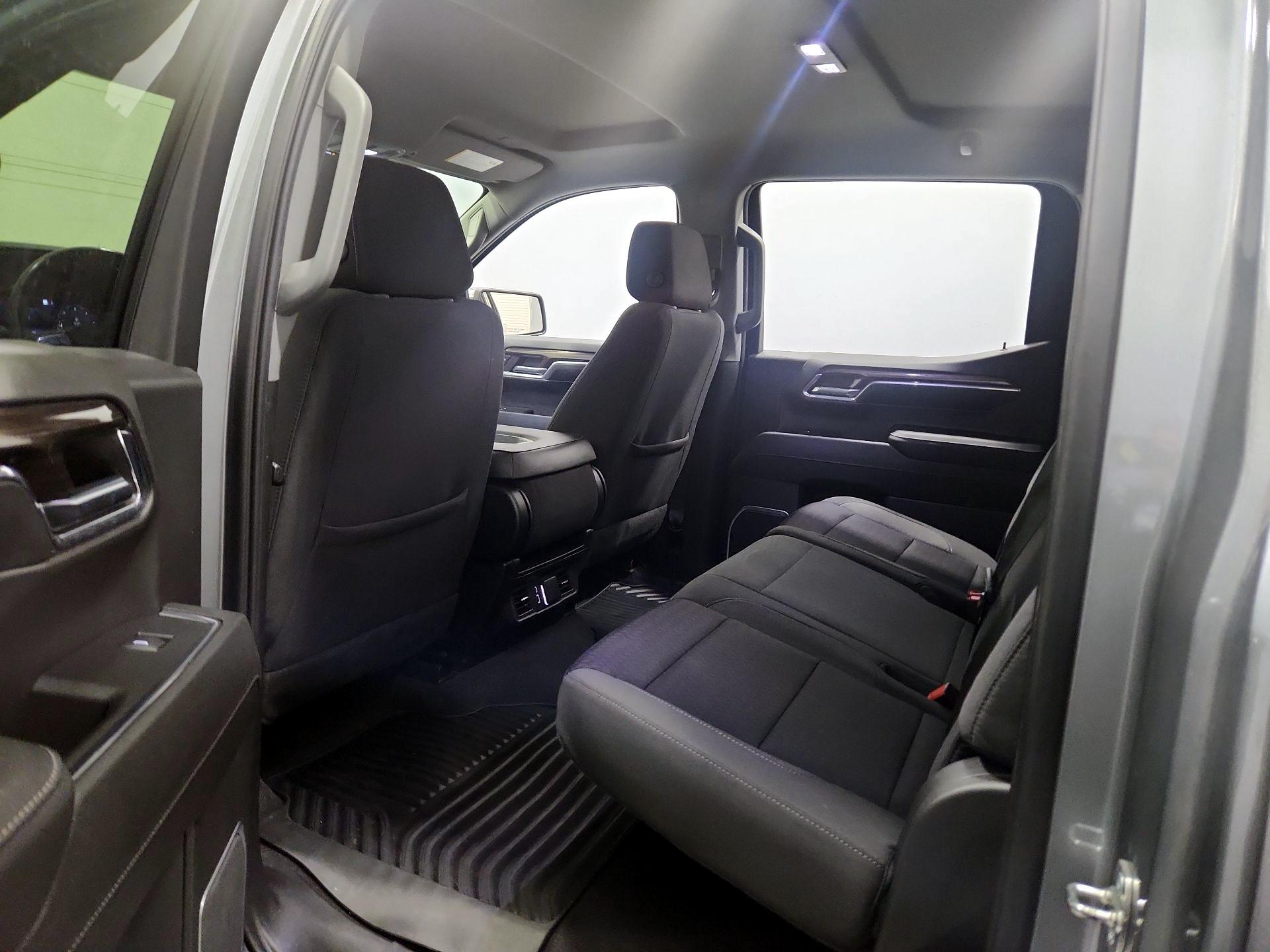 Thumbnail: 2023 Chevrolet Silverado 1500 - 20