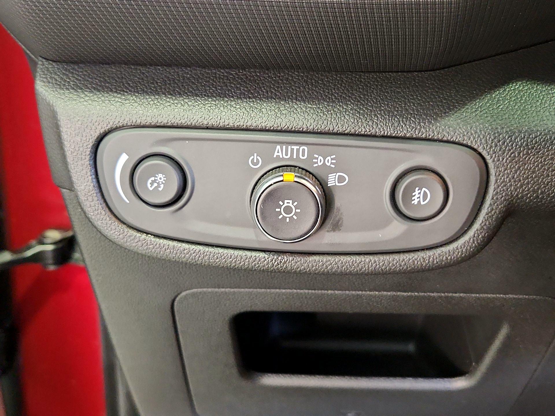 Thumbnail: 2023 Chevrolet TrailBlazer - 13