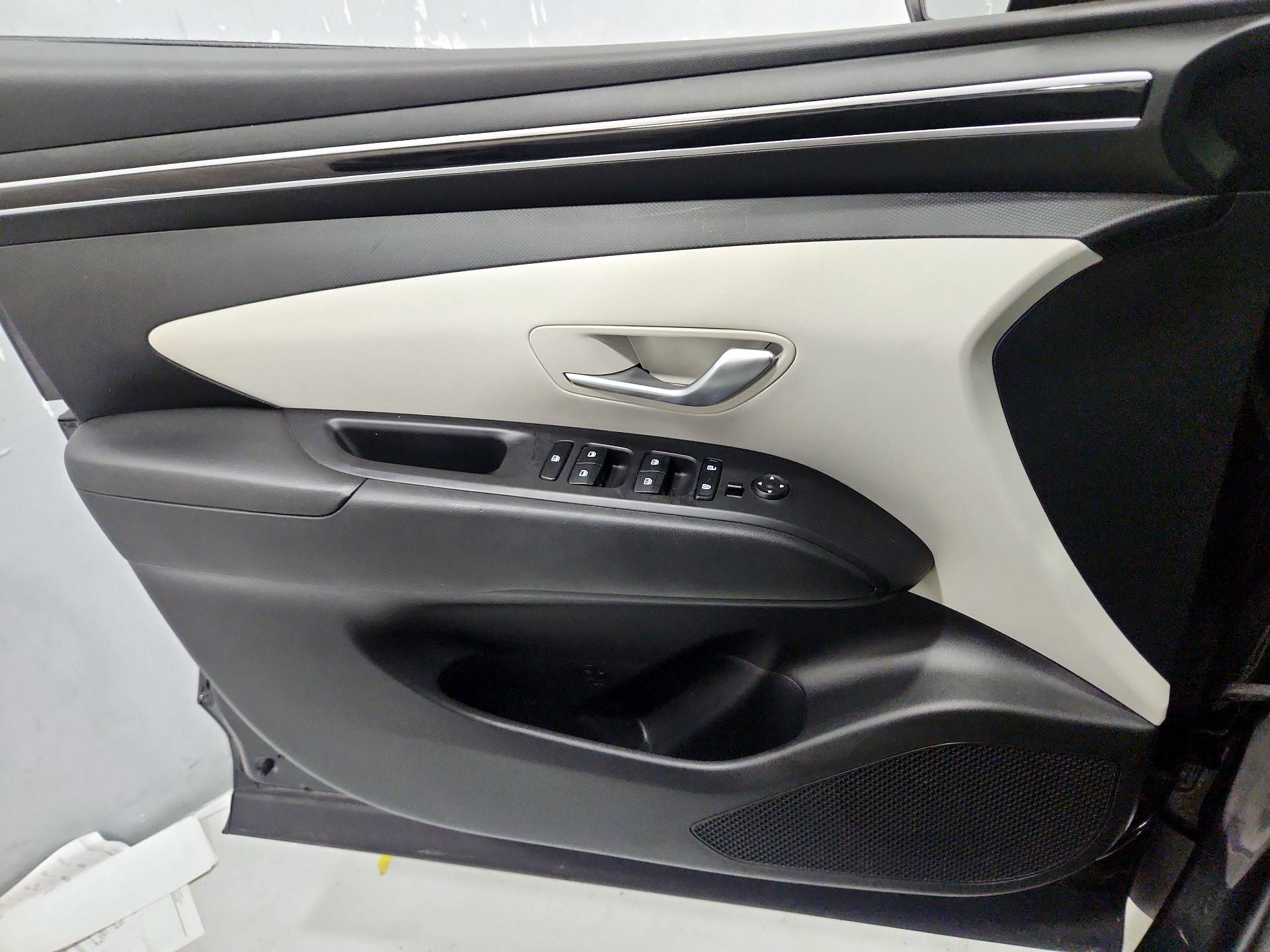 Thumbnail: 2023 Hyundai Tucson - 12