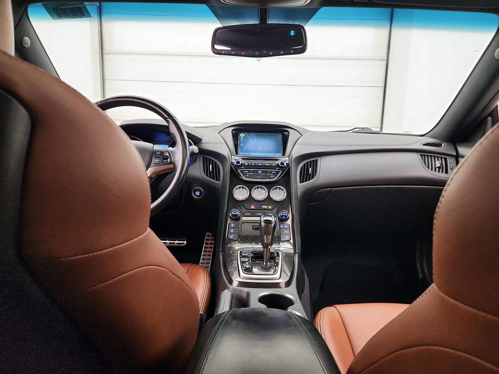 Thumbnail: 2016 Hyundai Genesis - 9