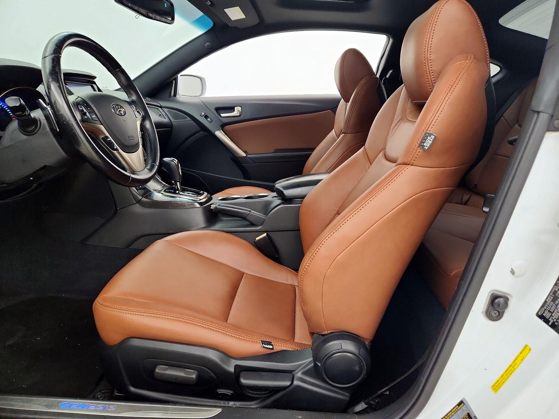 Thumbnail: 2016 Hyundai Genesis - 11