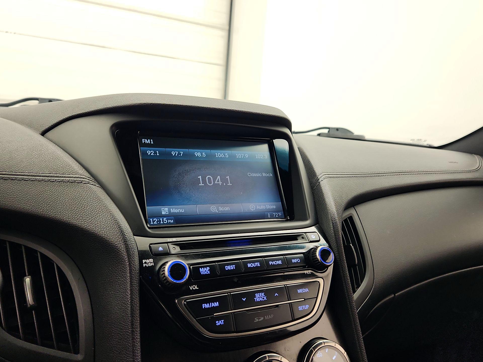 Thumbnail: 2016 Hyundai Genesis - 15