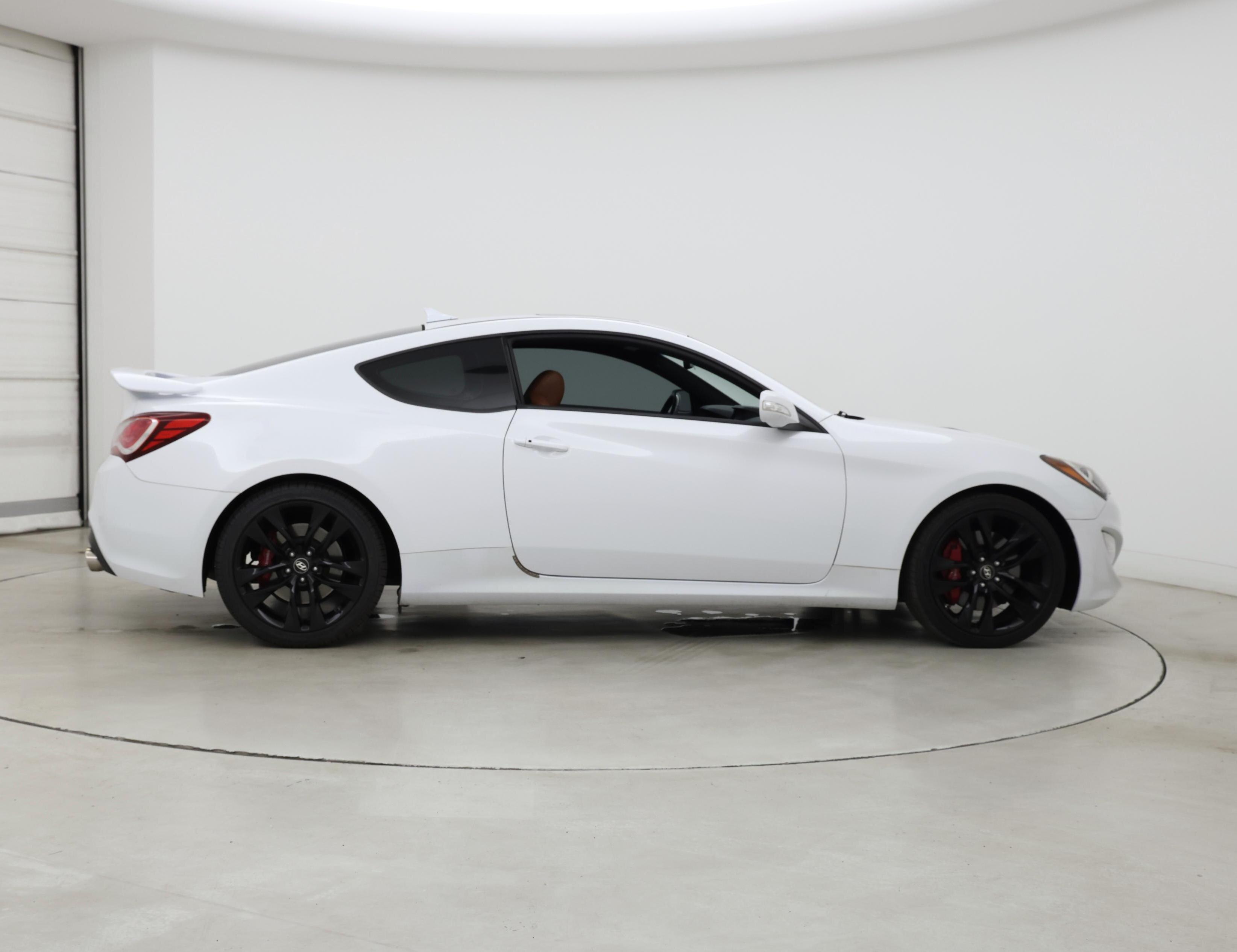 Thumbnail: 2016 Hyundai Genesis - 7