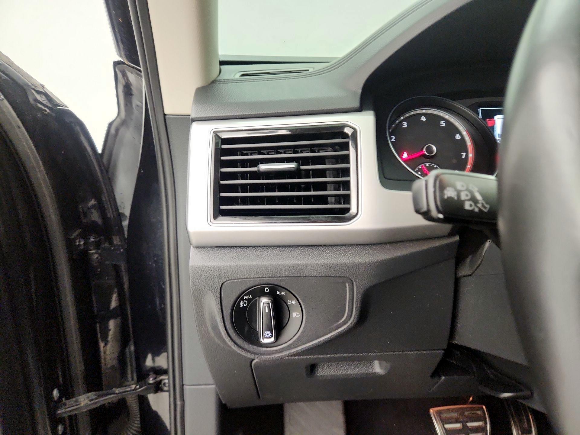 Thumbnail: 2018 Volkswagen Atlas - 13