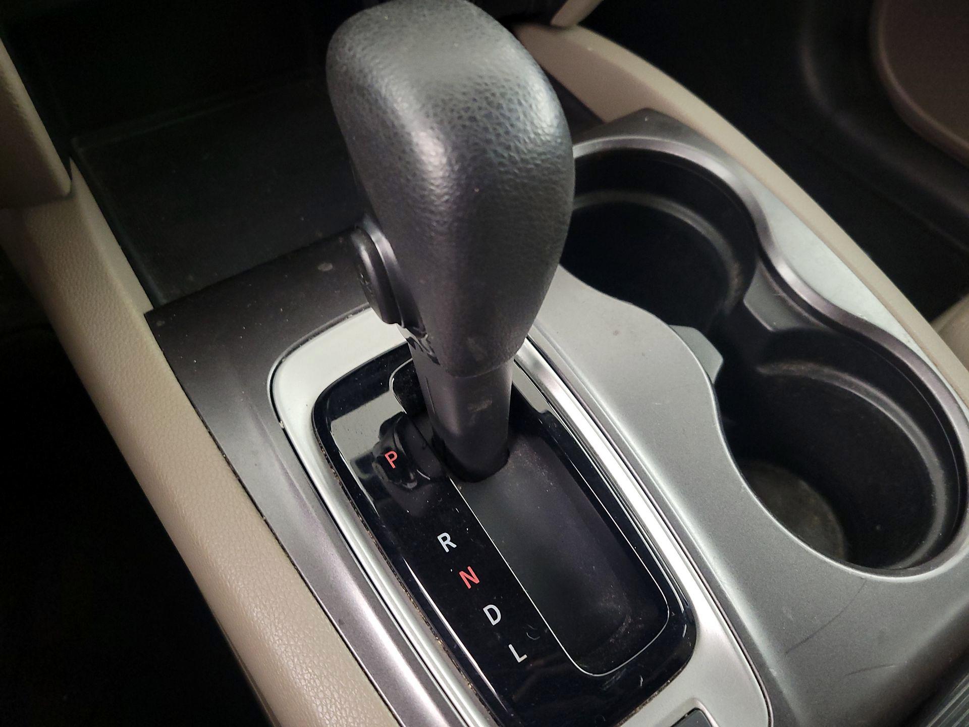 Thumbnail: 2018 Honda Pilot - 17