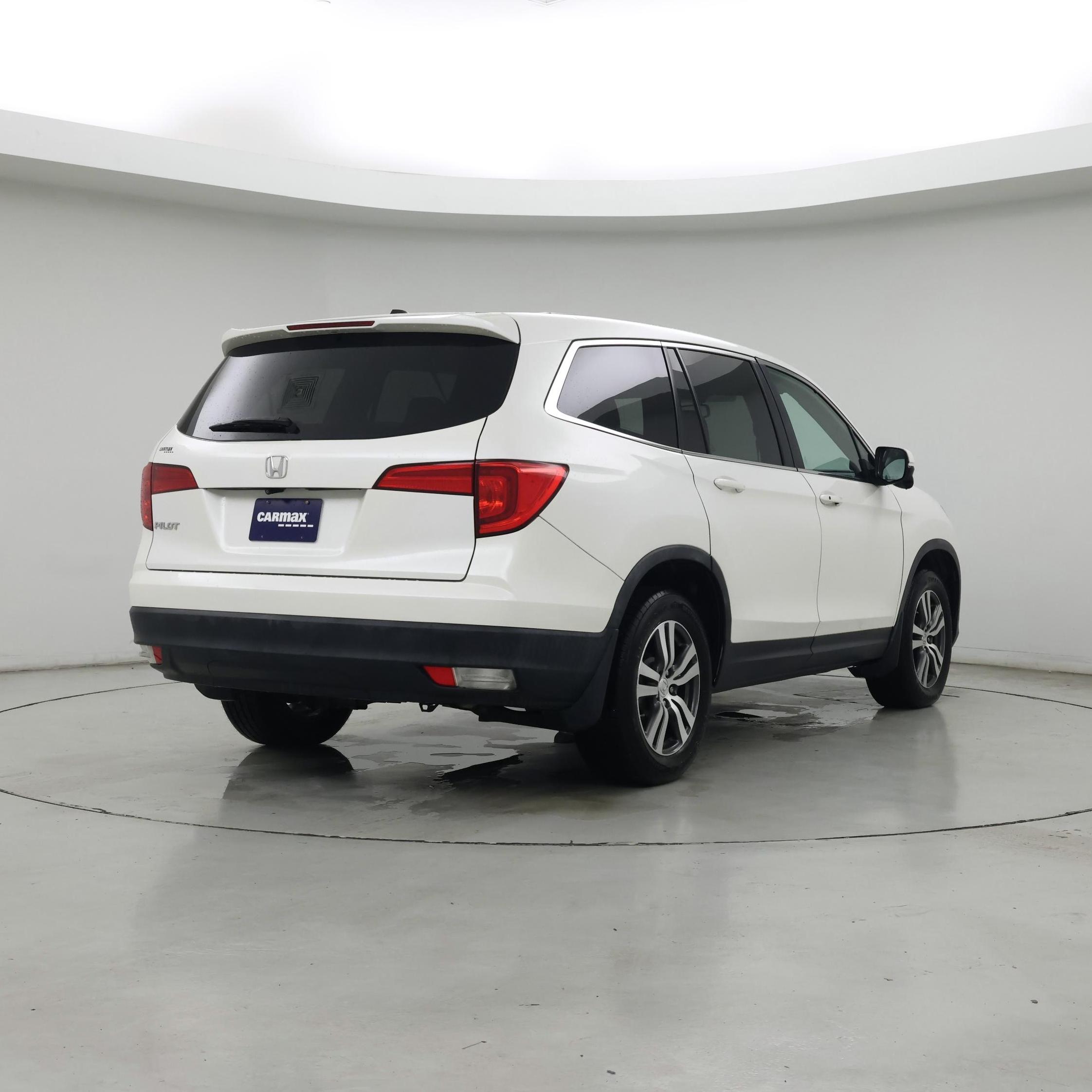 Thumbnail: 2018 Honda Pilot - 8