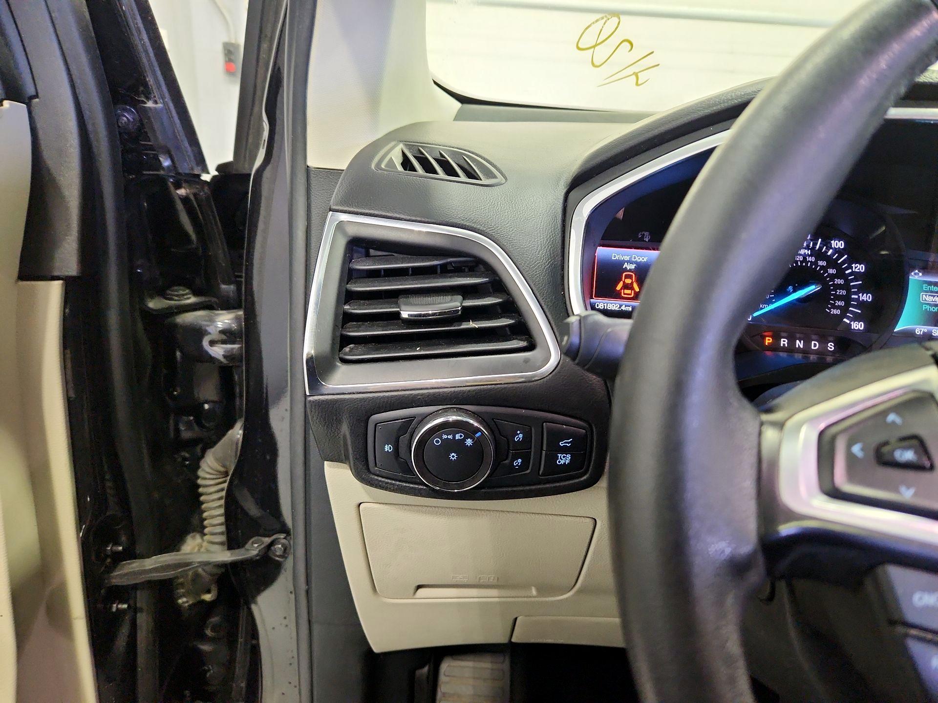 Thumbnail: 2019 Ford Edge - 13