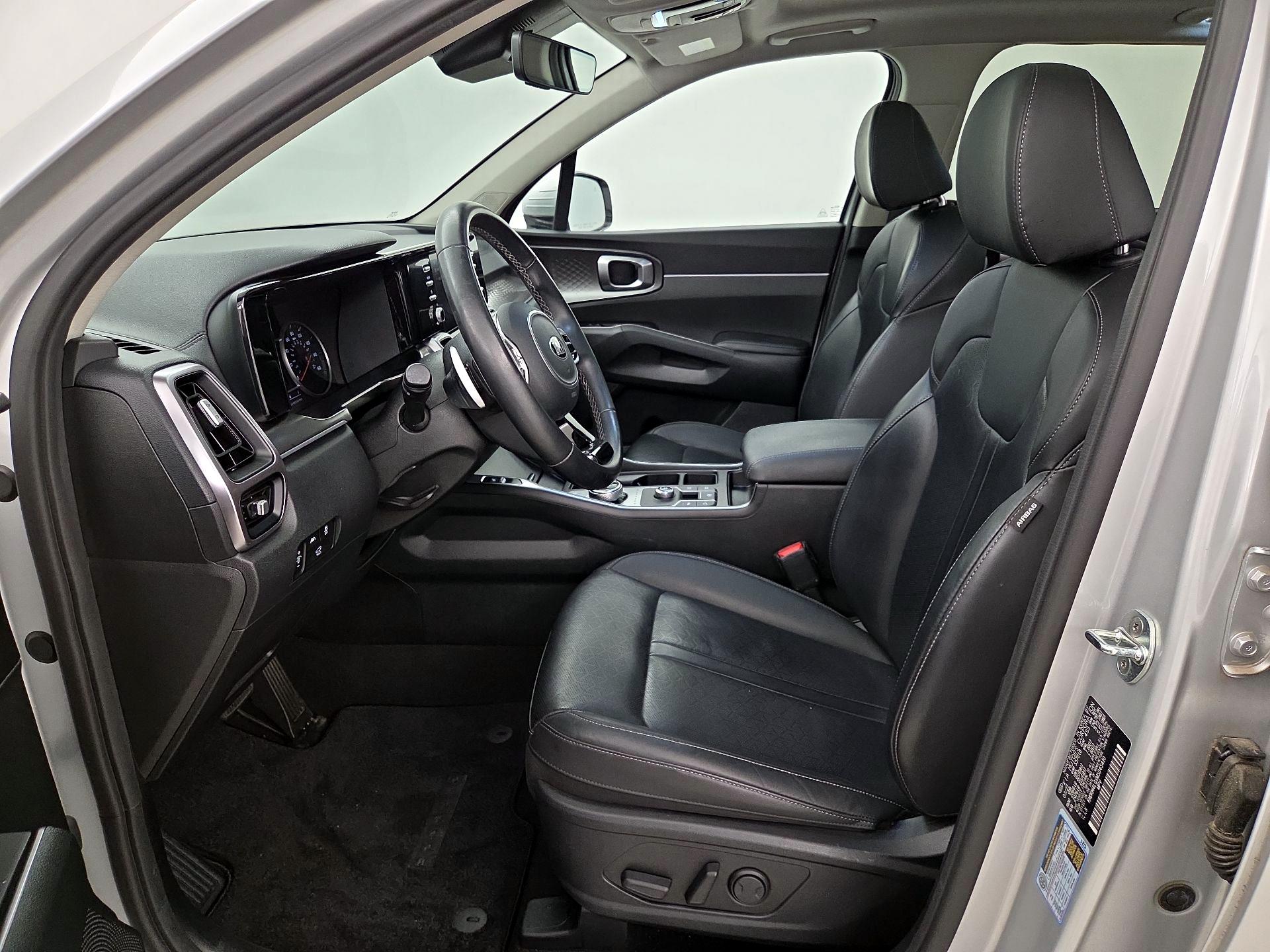 Thumbnail: 2021 Kia Sorento - 11