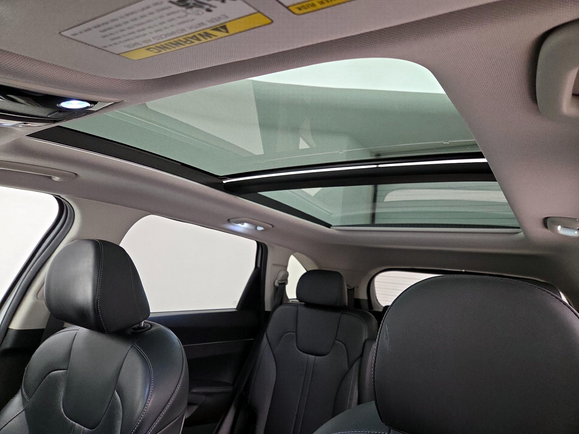 Thumbnail: 2021 Kia Sorento - 19