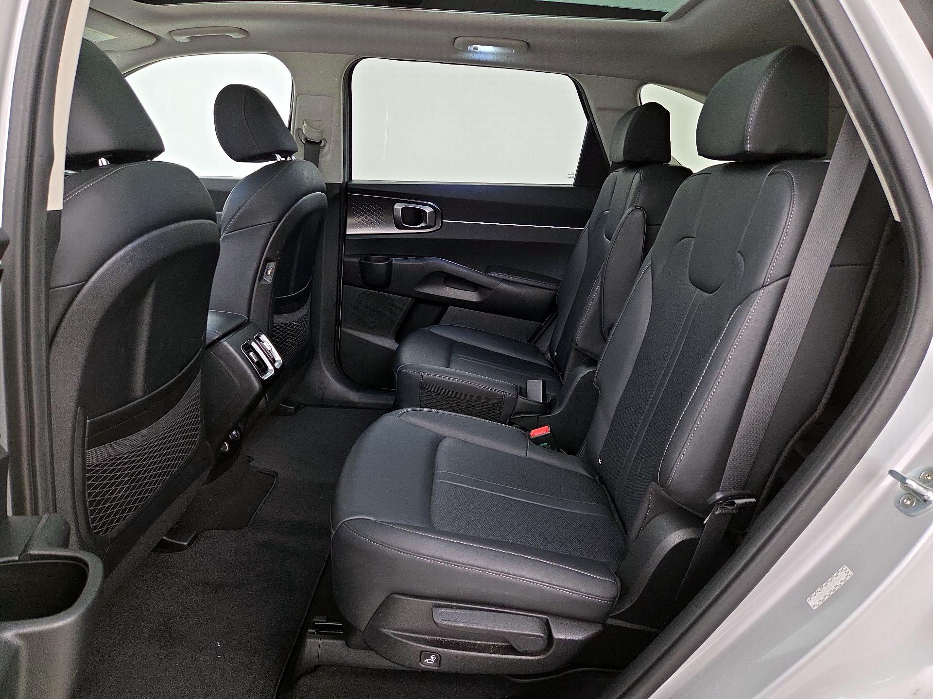 Thumbnail: 2021 Kia Sorento - 20