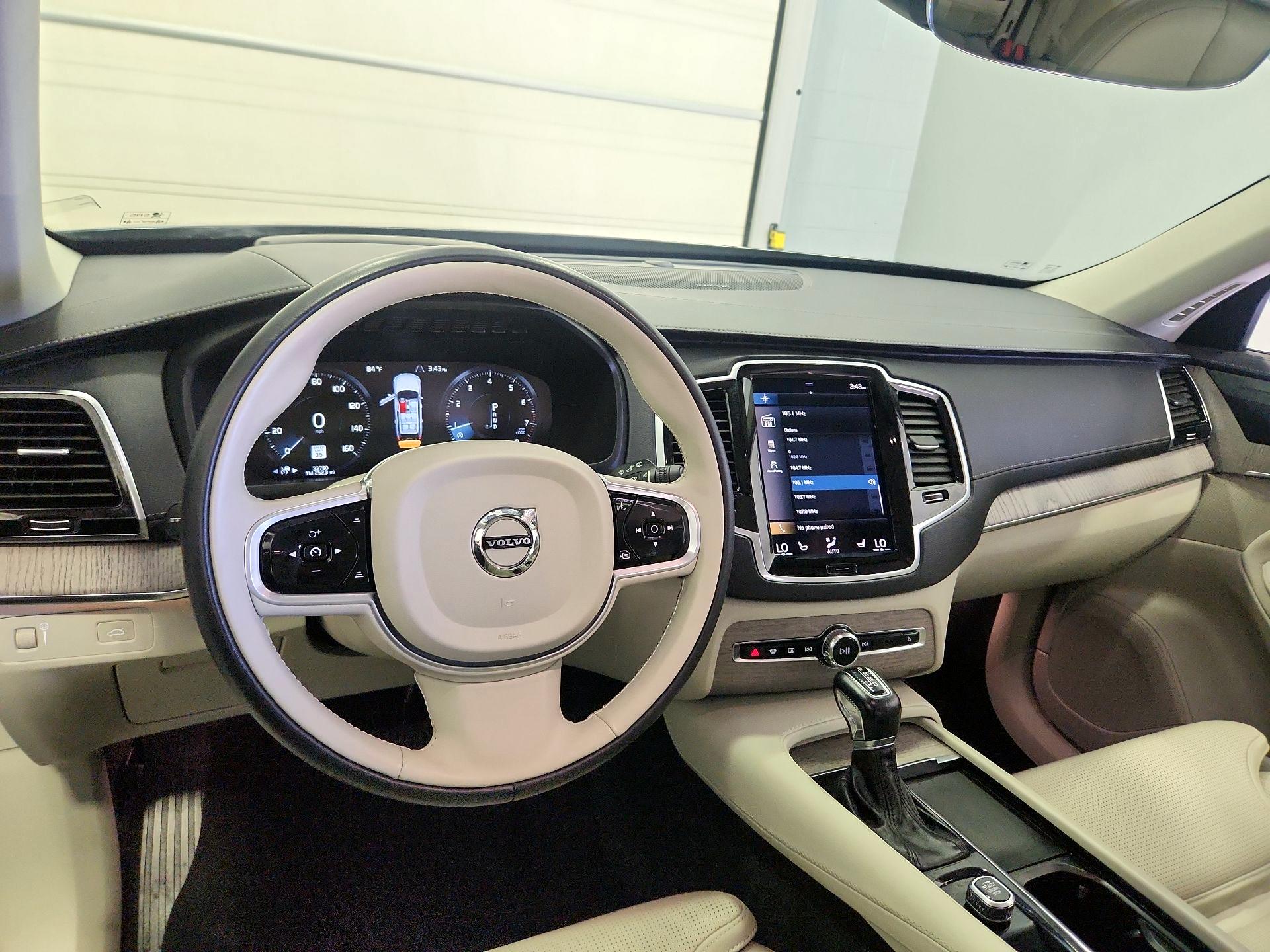 Thumbnail: 2022 Volvo XC90 - 9