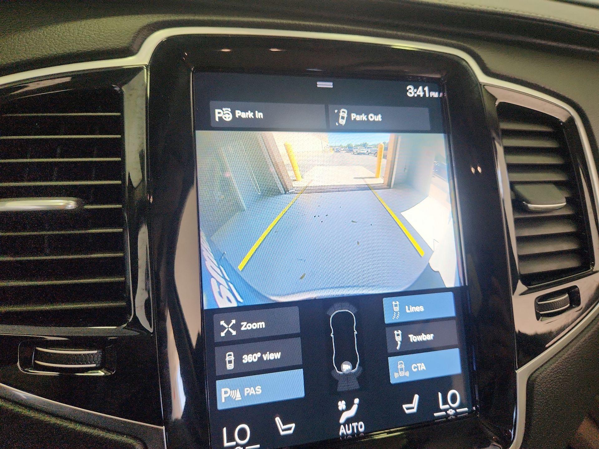 Thumbnail: 2022 Volvo XC90 - 15