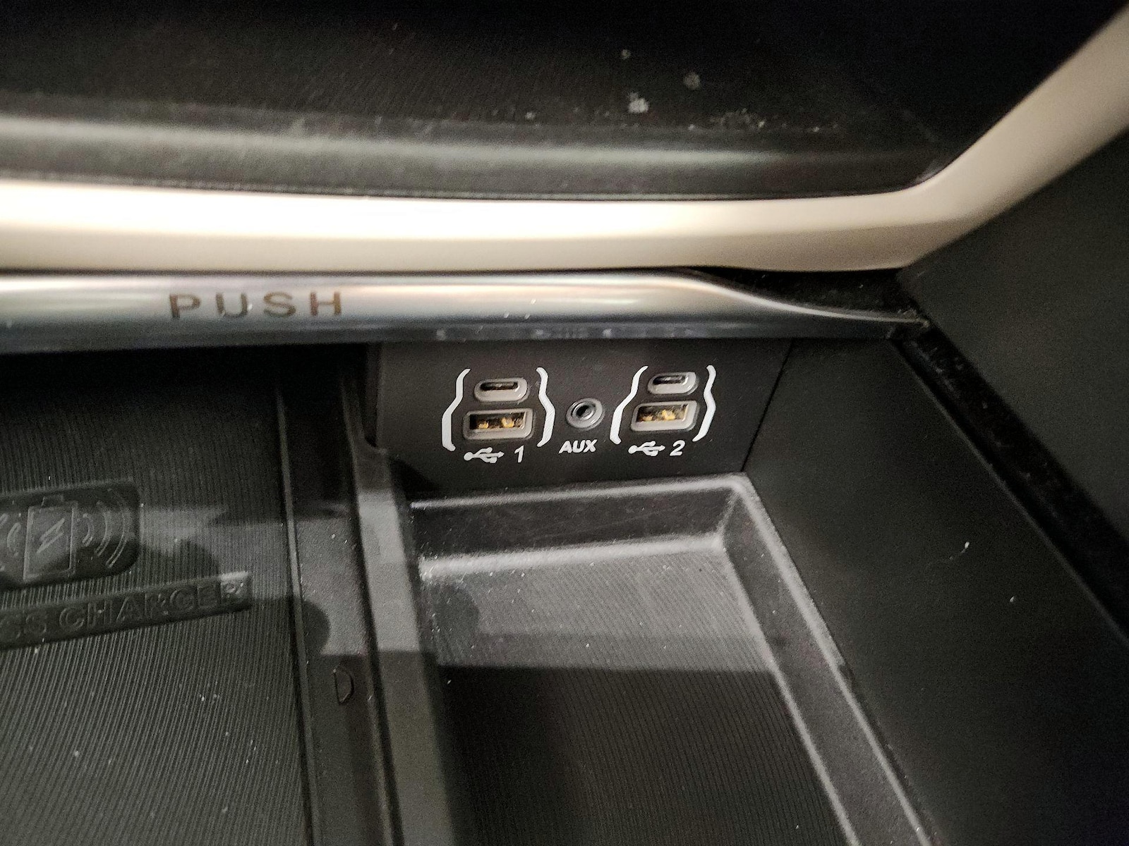 2023 Chrysler Pacifica Limited - Photo 20