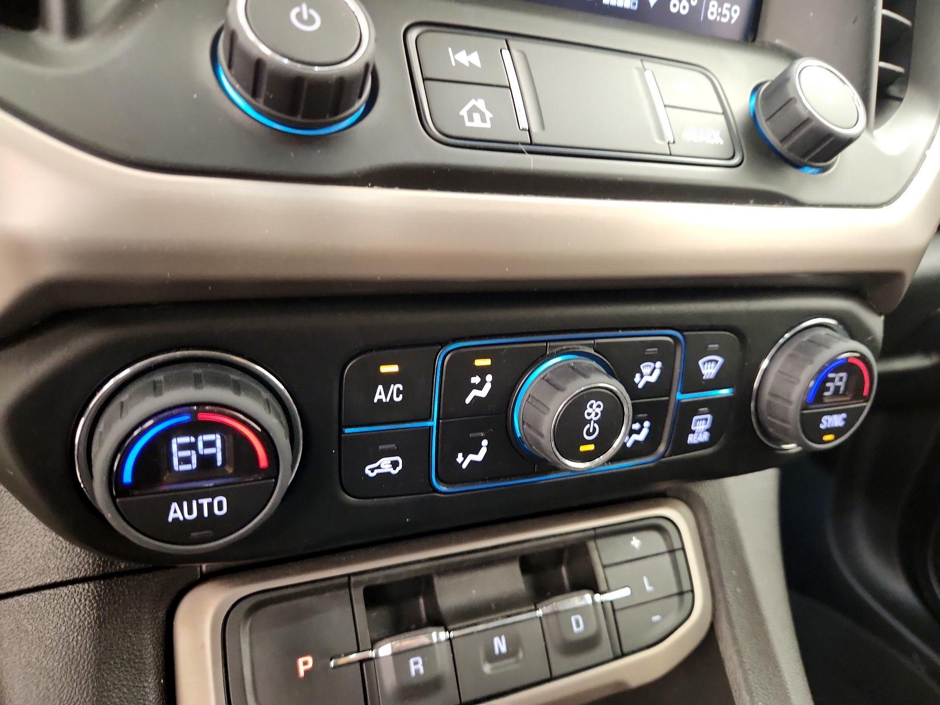 Thumbnail: 2023 GMC Acadia - 17