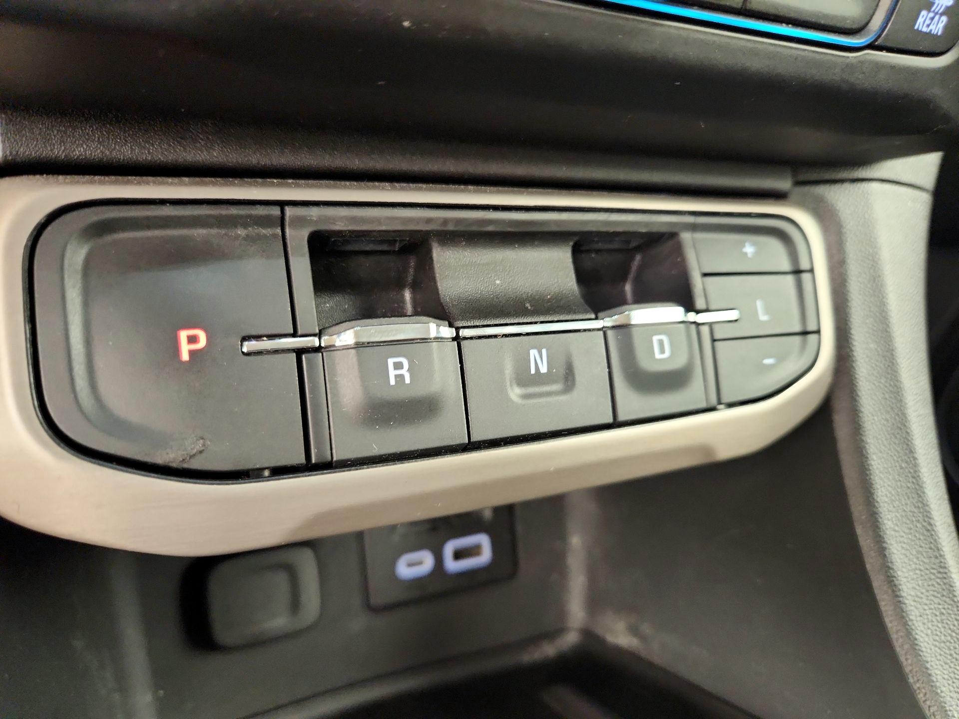Thumbnail: 2023 GMC Acadia - 18