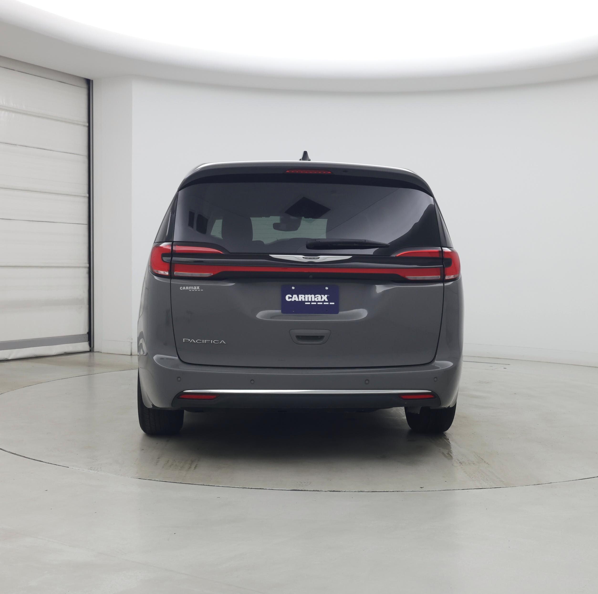 Thumbnail: 2023 Chrysler Pacifica - 6