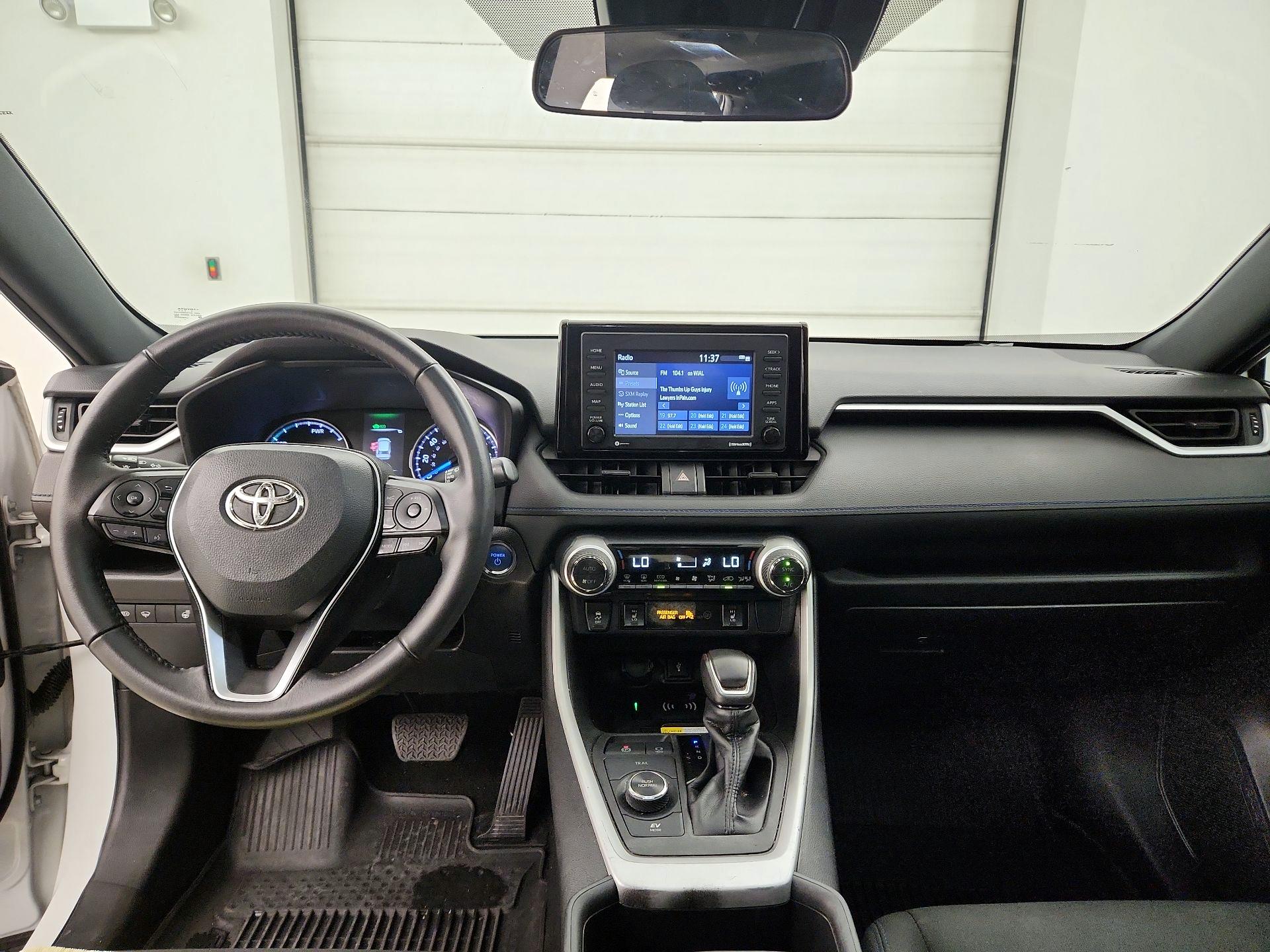 Thumbnail: 2022 Toyota RAV4 - 9