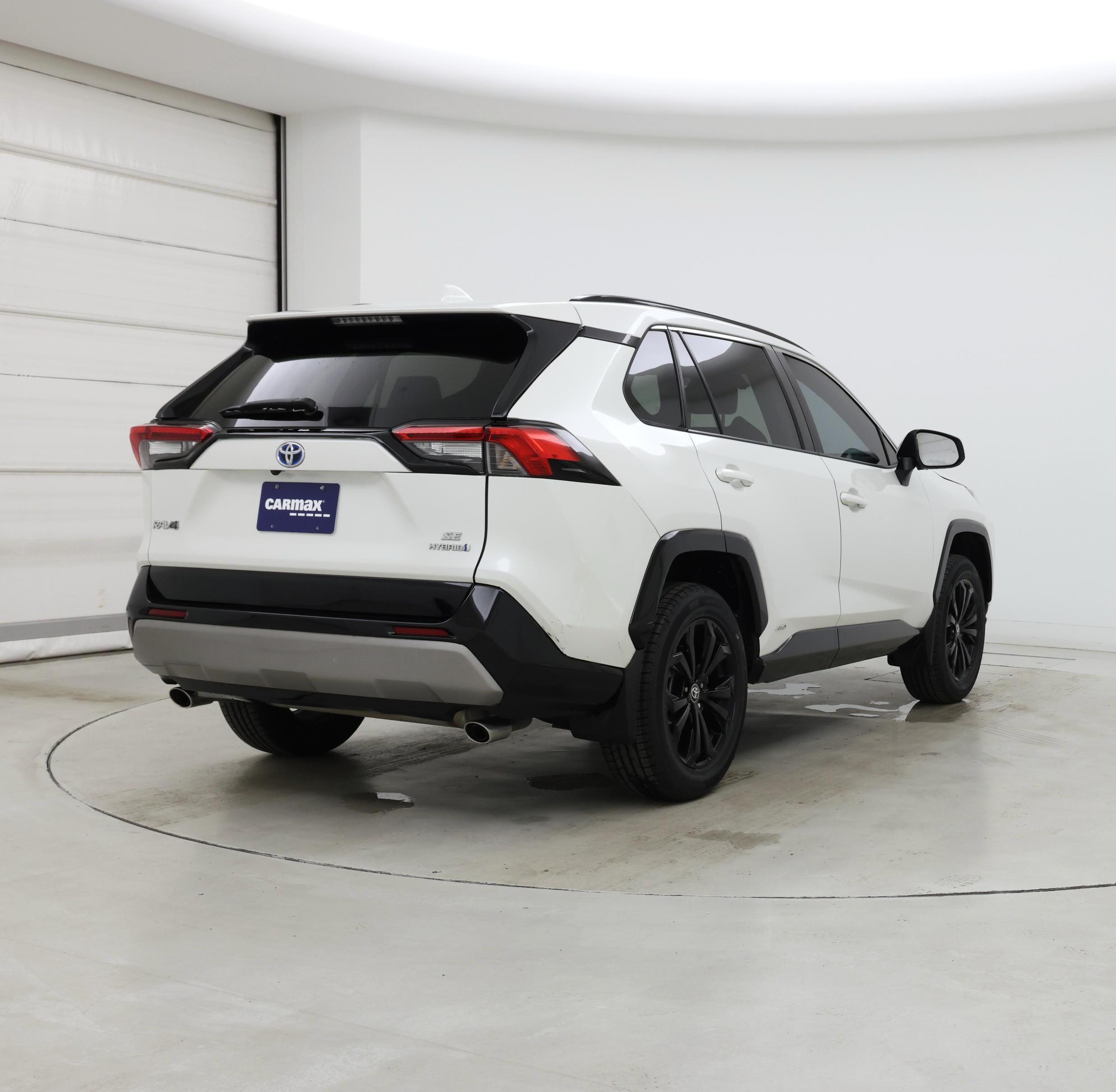 Thumbnail: 2022 Toyota RAV4 - 8