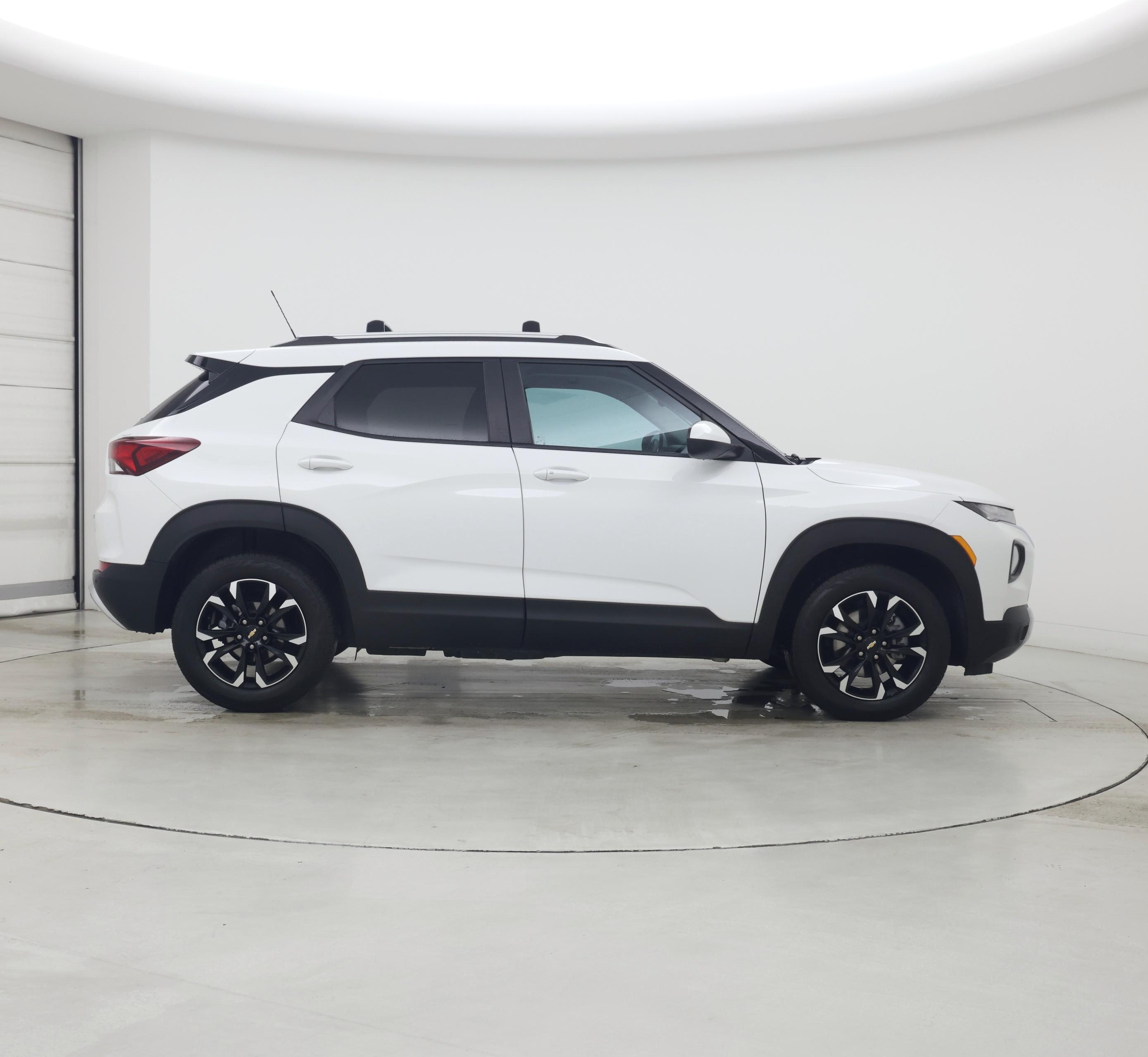 Thumbnail: 2023 Chevrolet TrailBlazer - 7