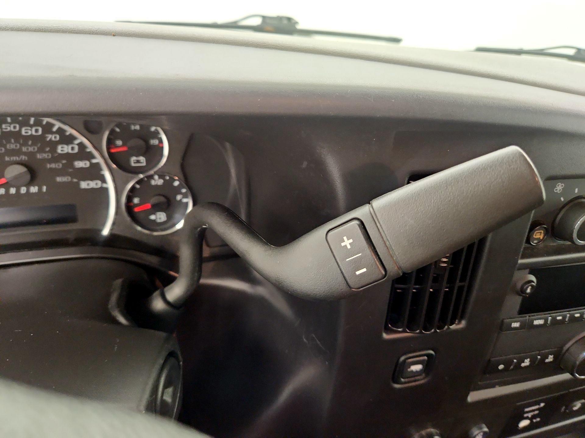 Thumbnail: 2024 Chevrolet Express - 14
