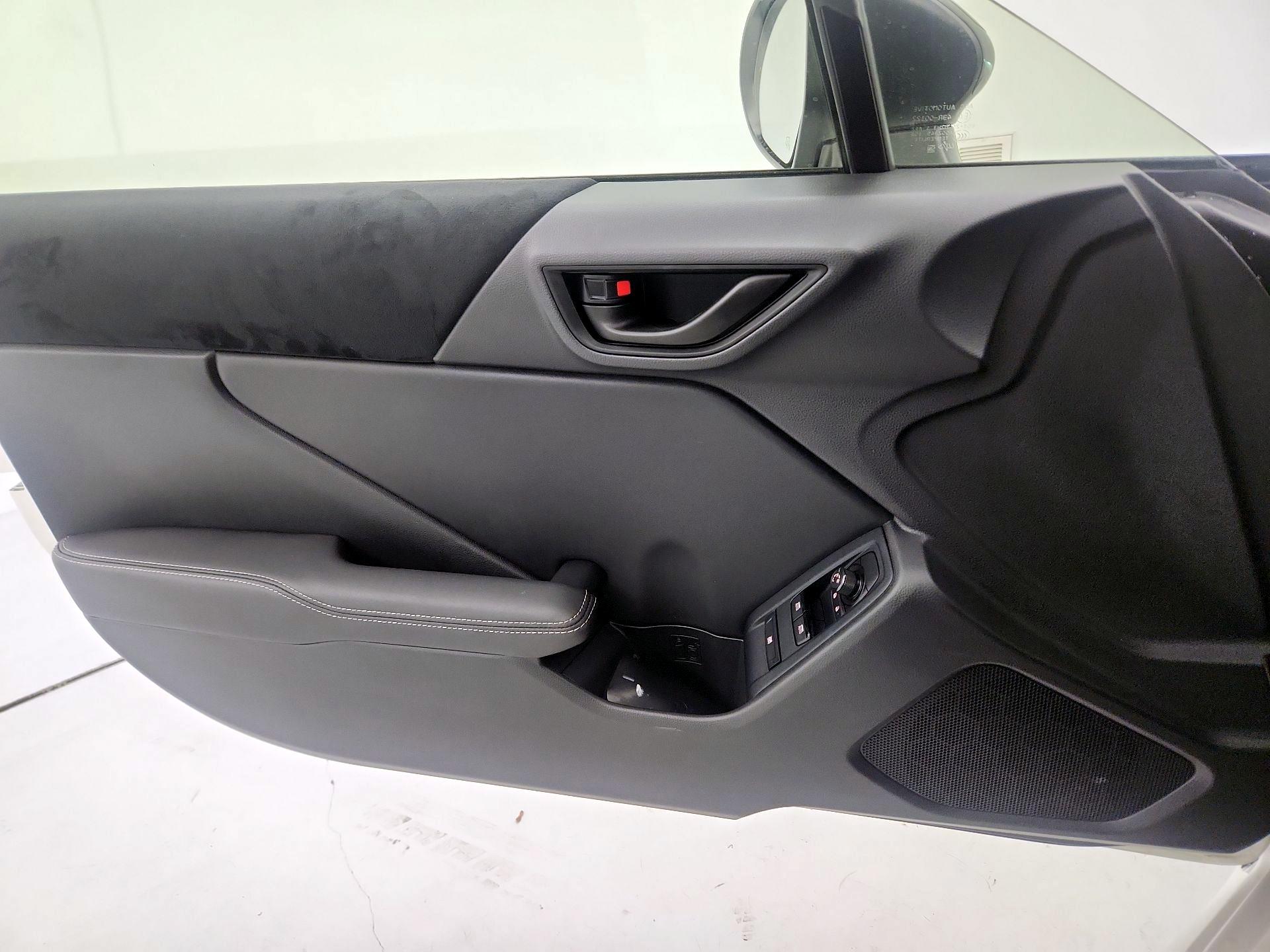 Thumbnail: 2023 Toyota GR86 - 12