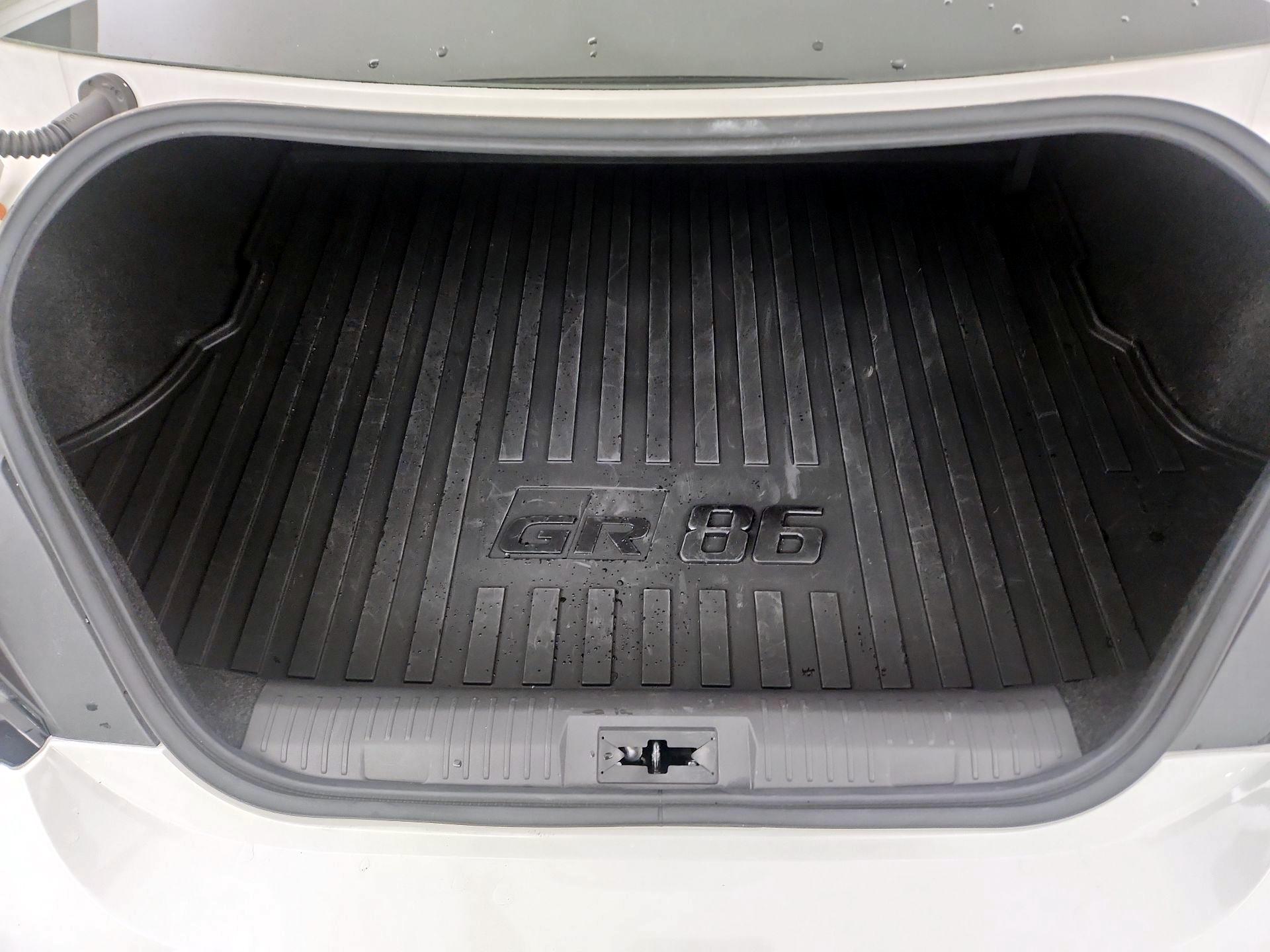 Thumbnail: 2023 Toyota GR86 - 20