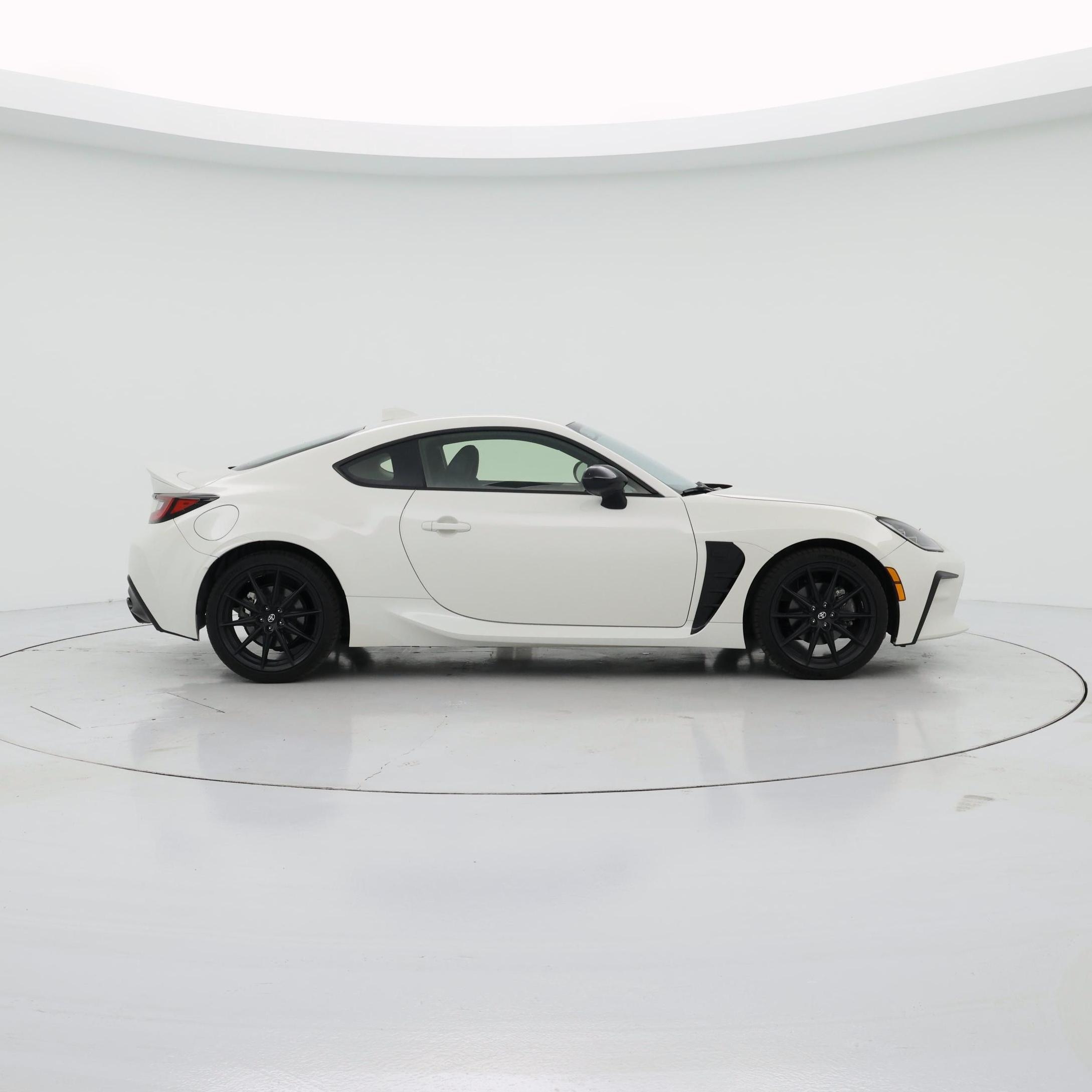 Thumbnail: 2023 Toyota GR86 - 7