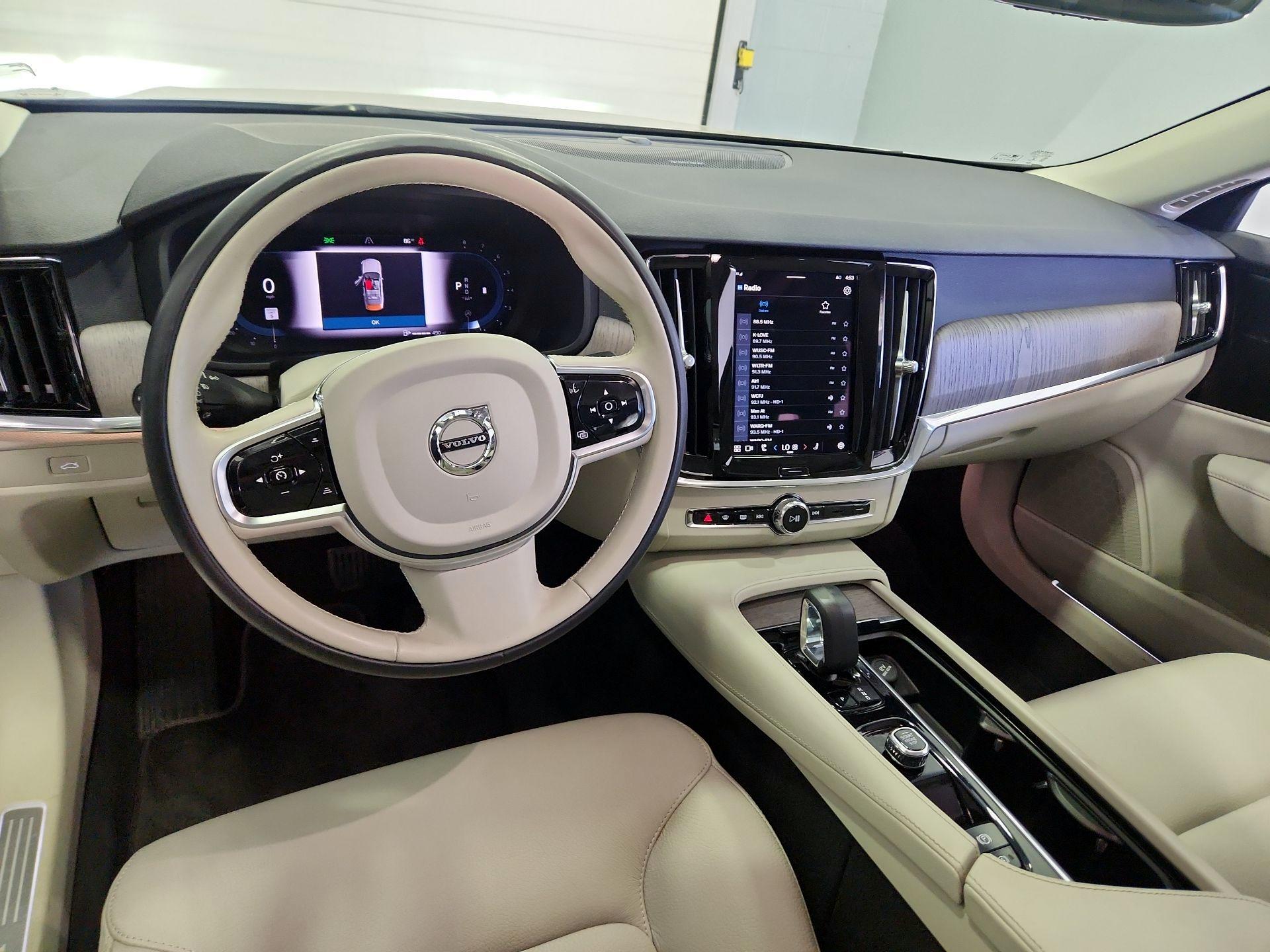 Thumbnail: 2023 Volvo S90 - 9