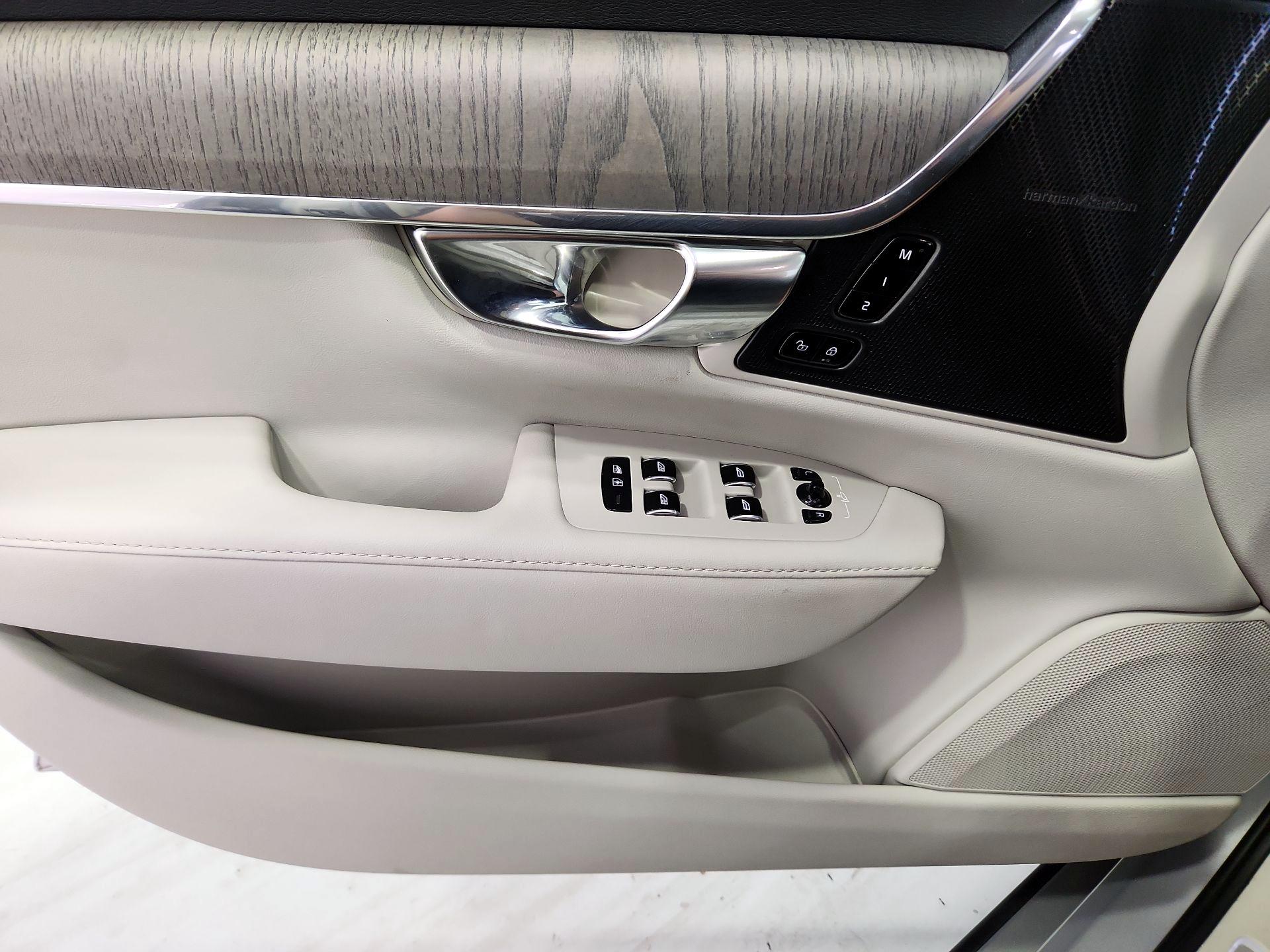 Thumbnail: 2023 Volvo S90 - 12