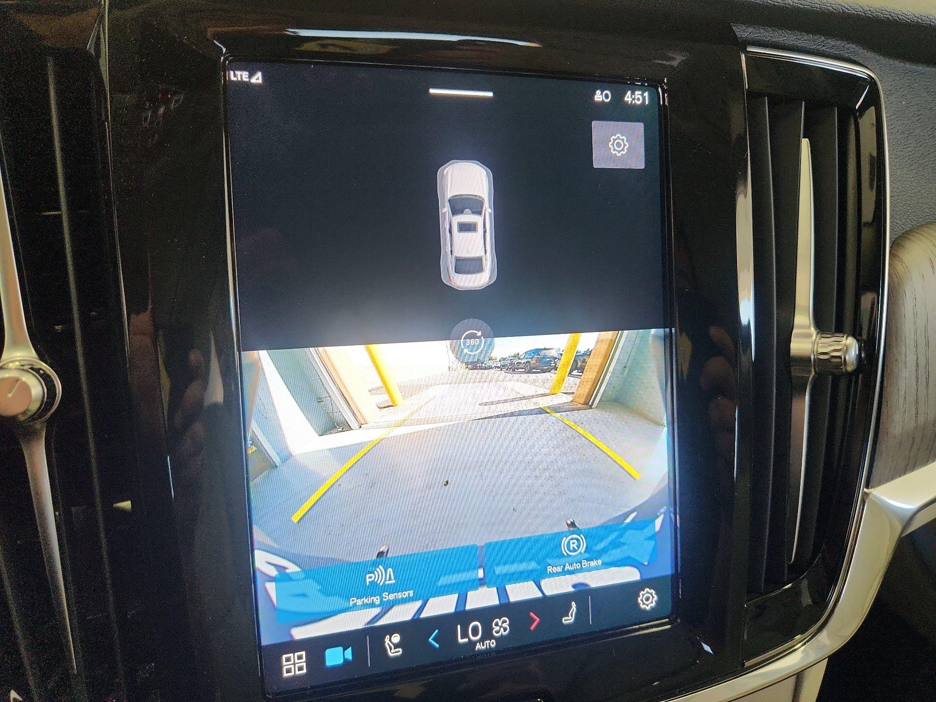 Thumbnail: 2023 Volvo S90 - 14