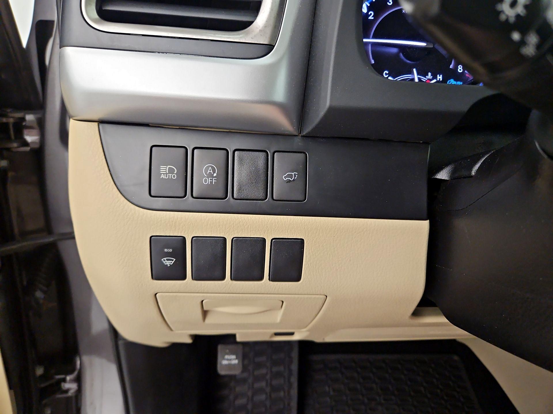 Thumbnail: 2019 Toyota Highlander - 13