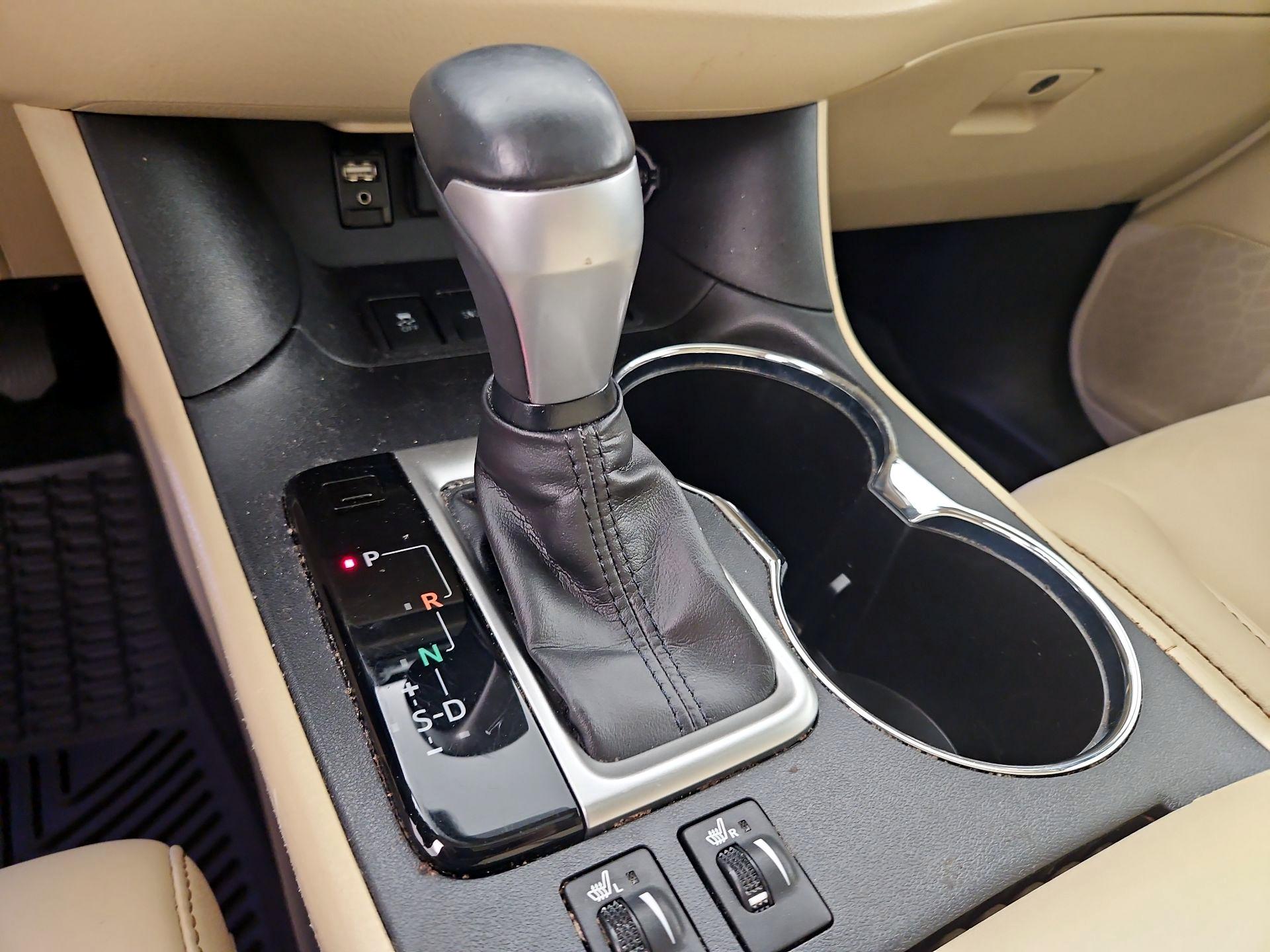 Thumbnail: 2019 Toyota Highlander - 18