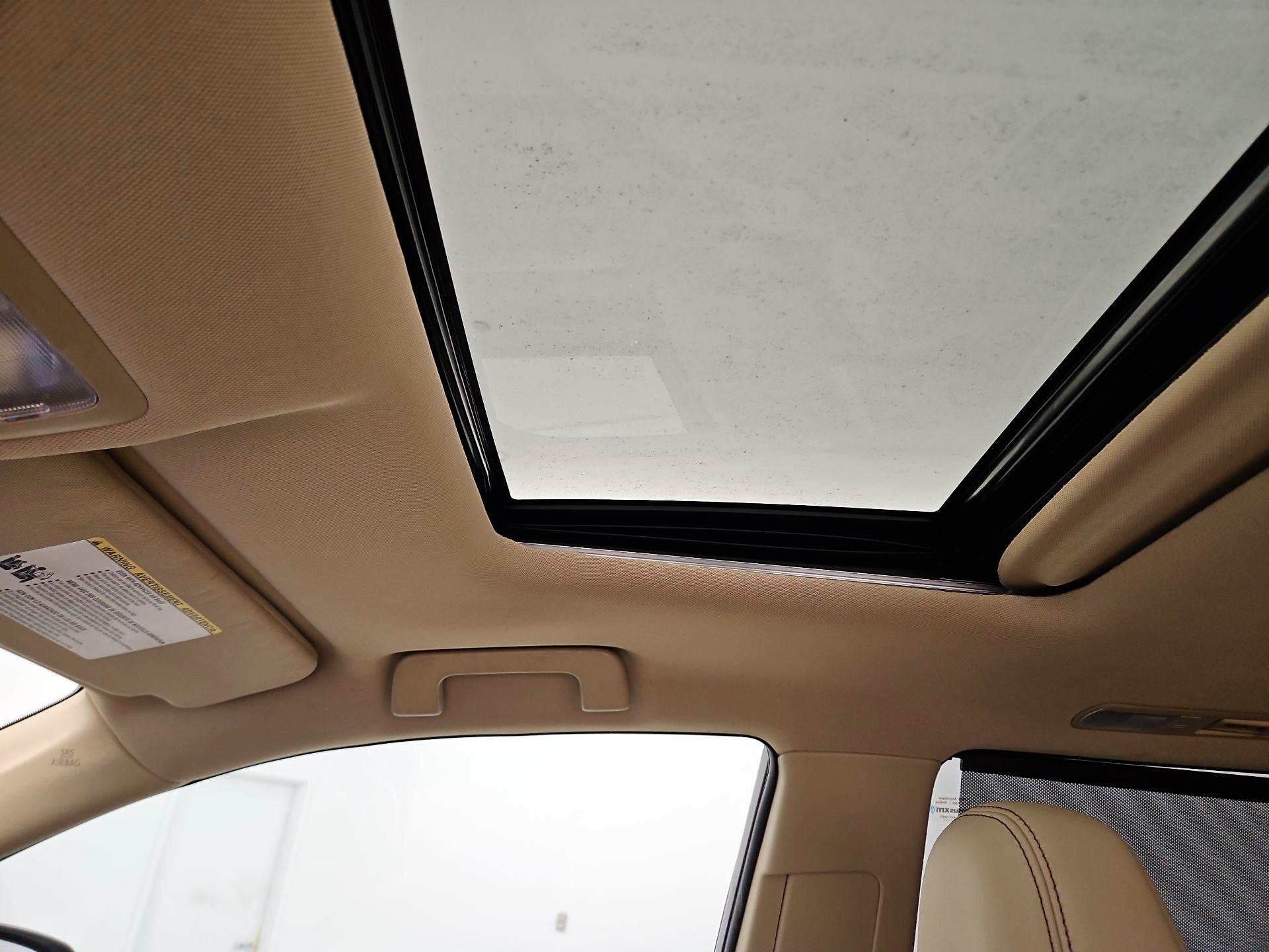 Thumbnail: 2019 Toyota Highlander - 20