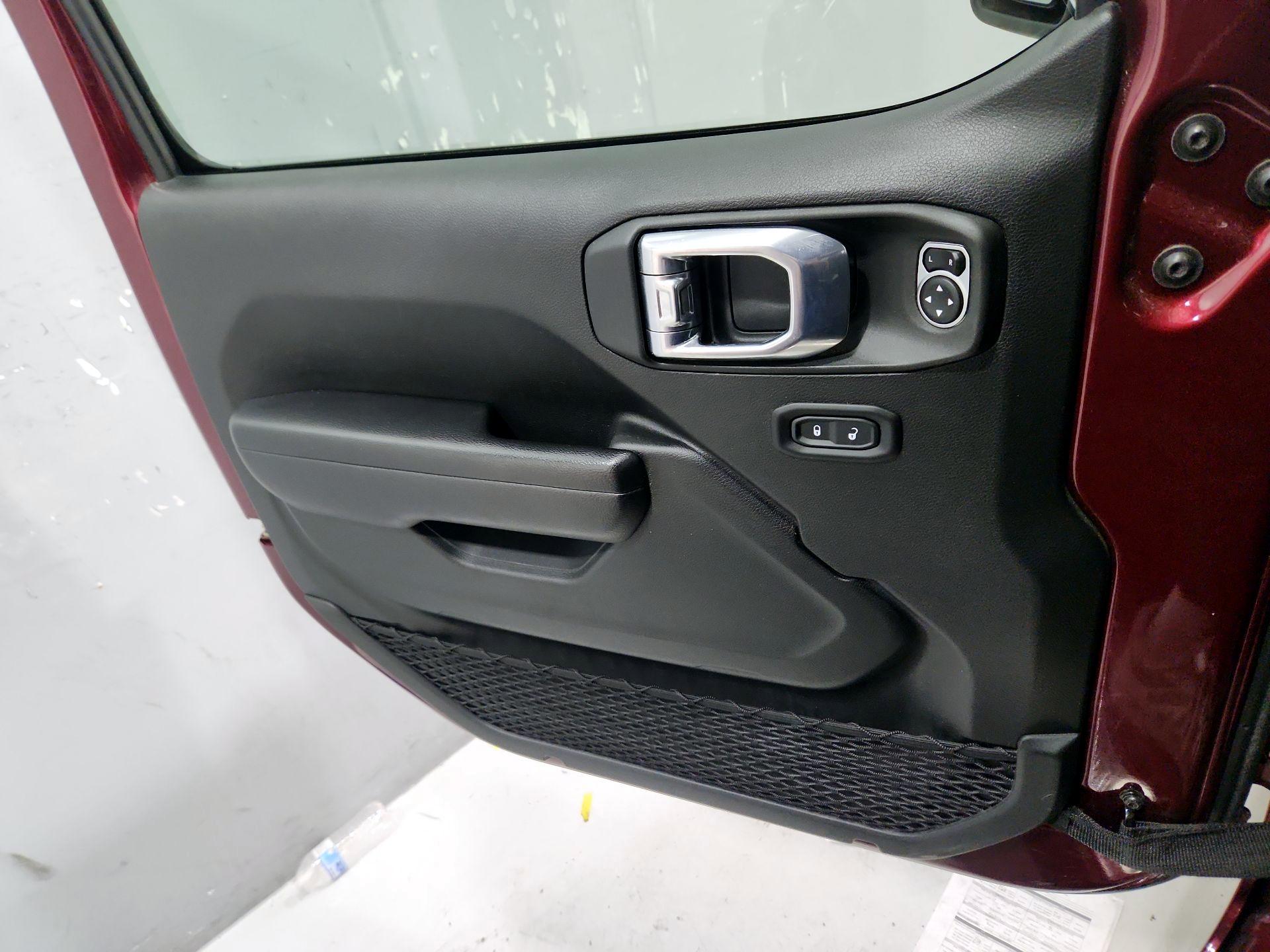 Thumbnail: 2021 Jeep Wrangler - 12