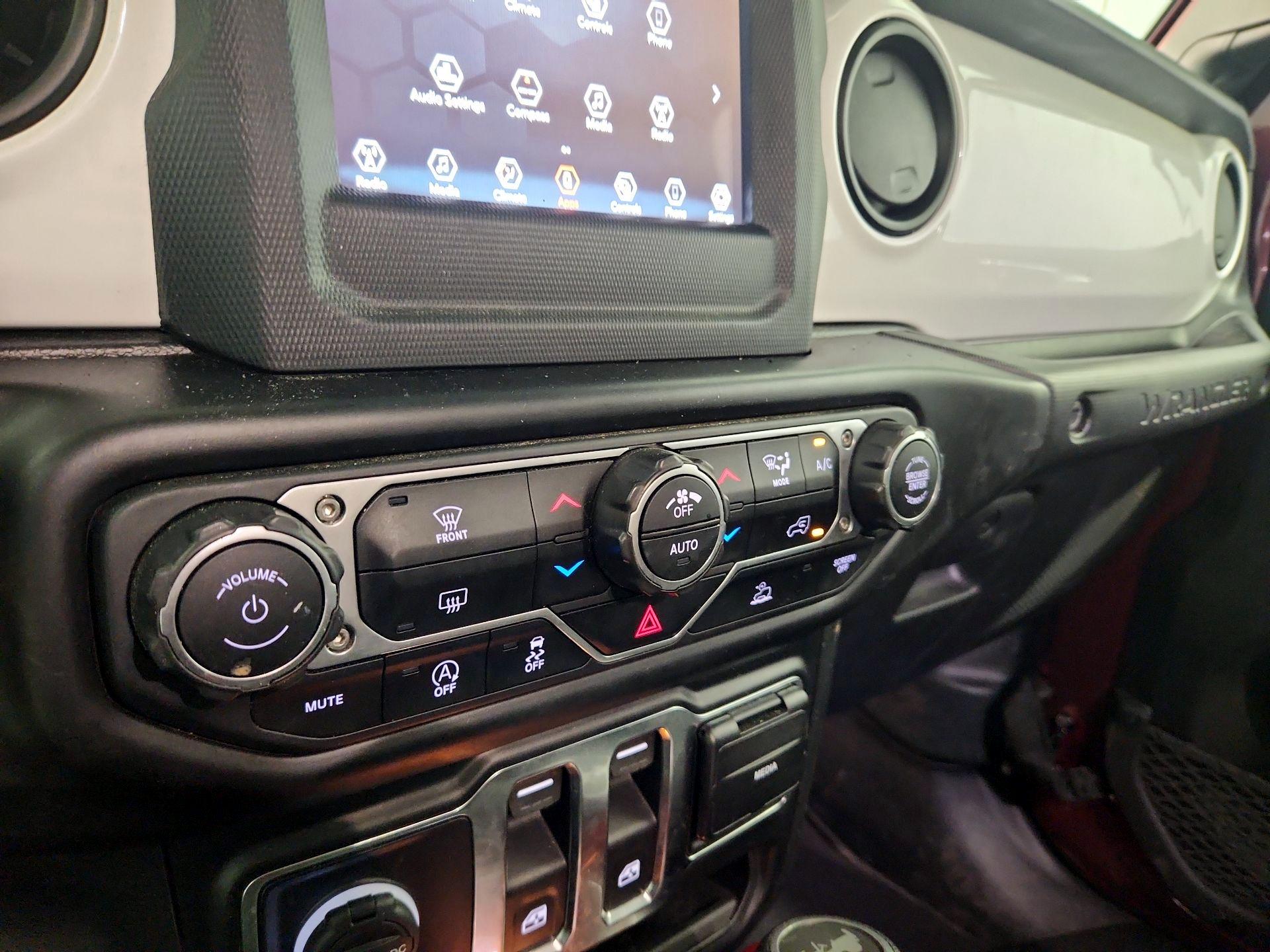 Thumbnail: 2021 Jeep Wrangler - 16