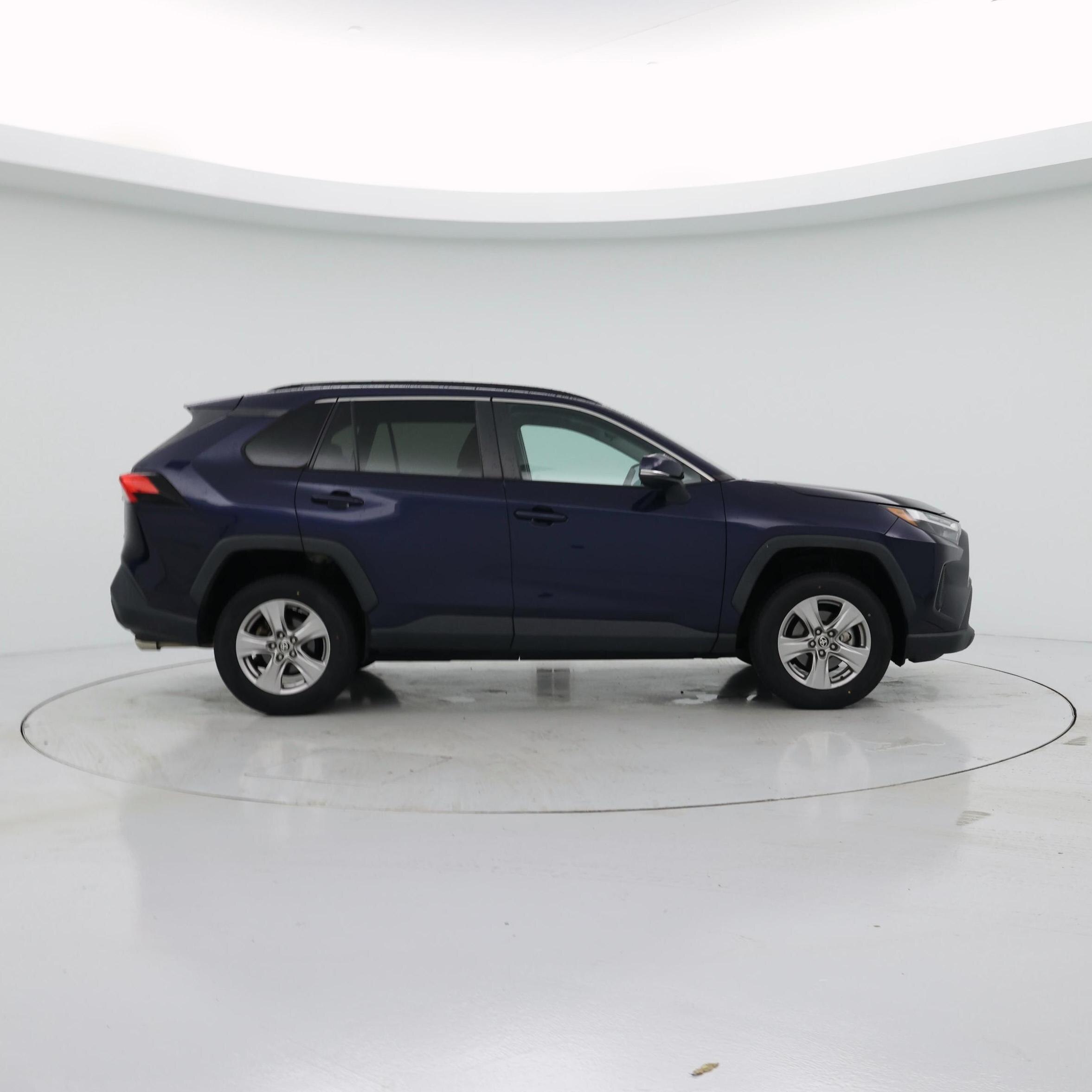 Thumbnail: 2022 Toyota RAV4 - 7
