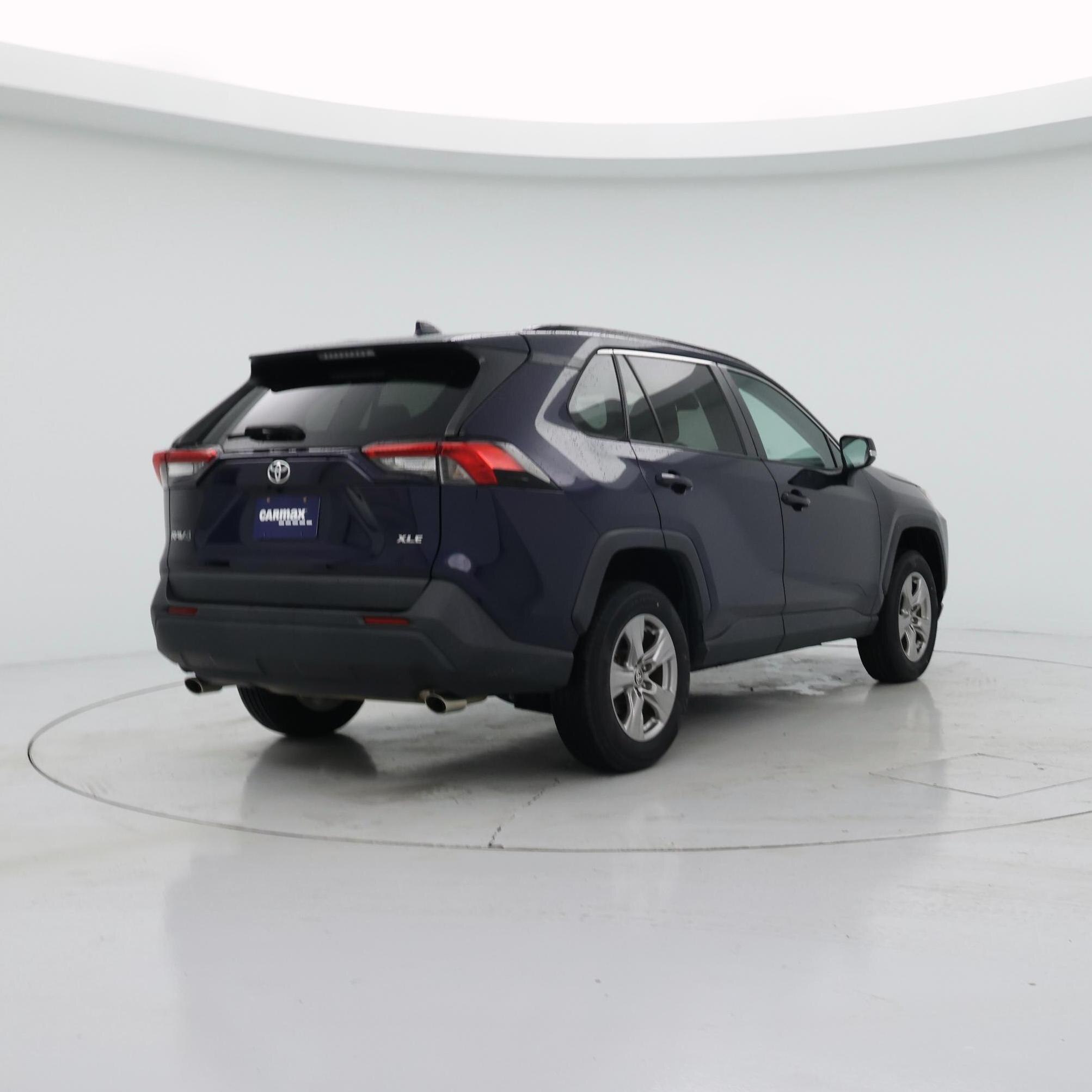 Thumbnail: 2022 Toyota RAV4 - 8