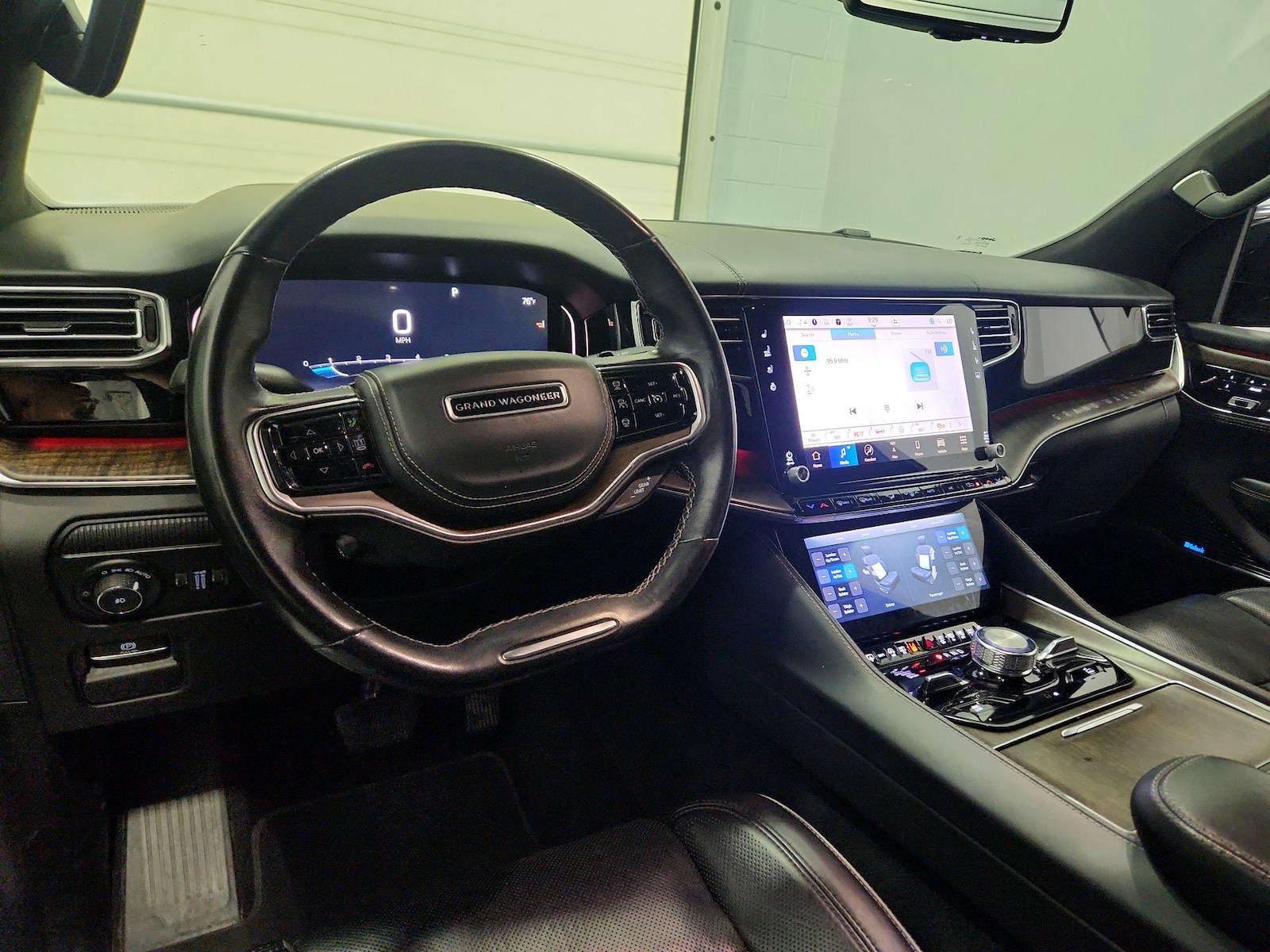 2023 Jeep Grand Wagoneer Series II - Photo 10