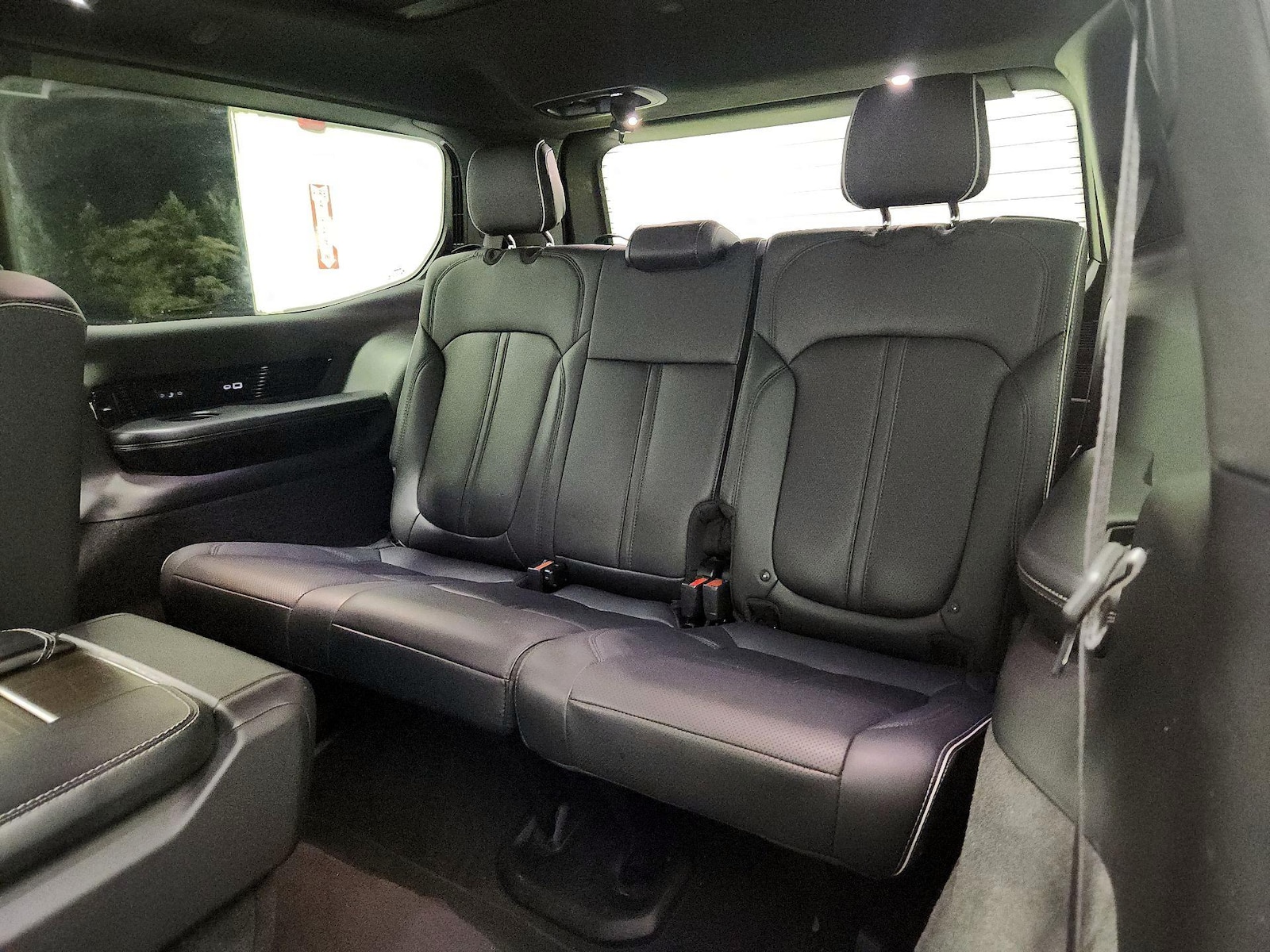 2023 Jeep Grand Wagoneer Series II - Photo 23