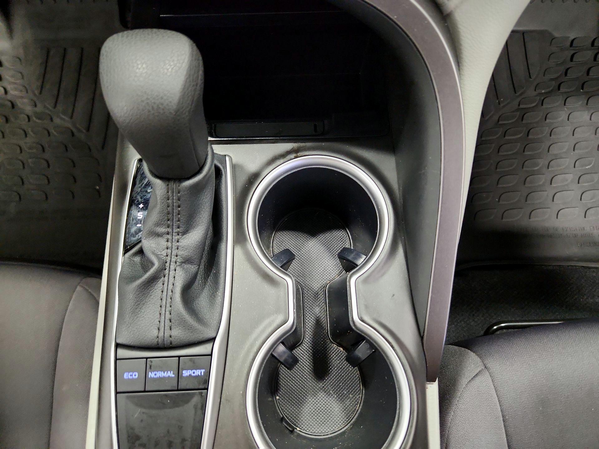 Thumbnail: 2023 Toyota Camry - 17